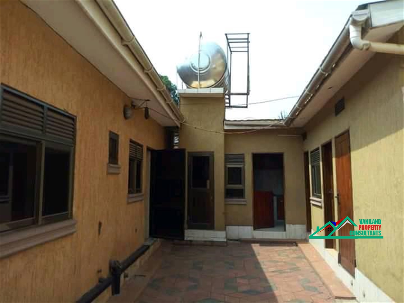 Bungalow for rent in Bukoto Kampala