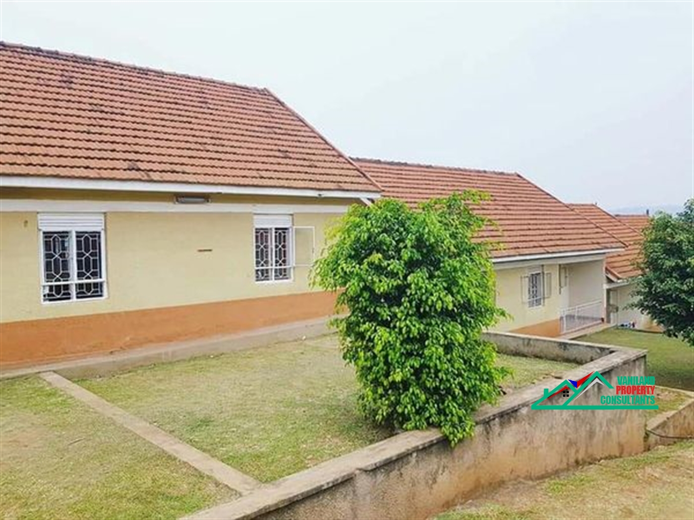 Semi Detached for rent in Muyenga Kampala