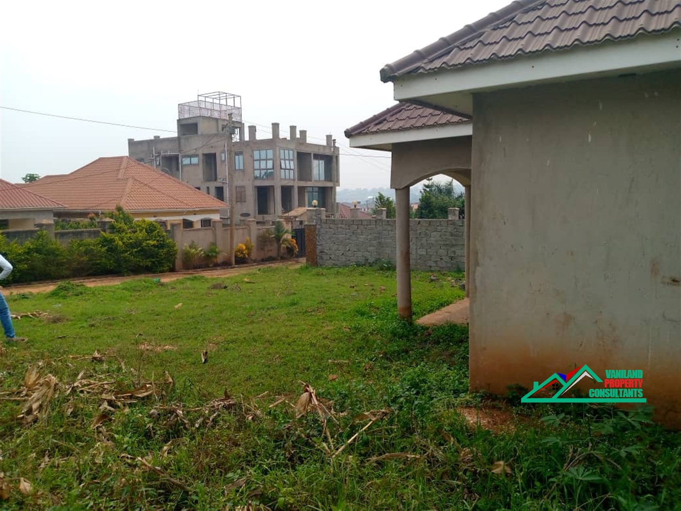 Bungalow for sale in Nakweelo Wakiso