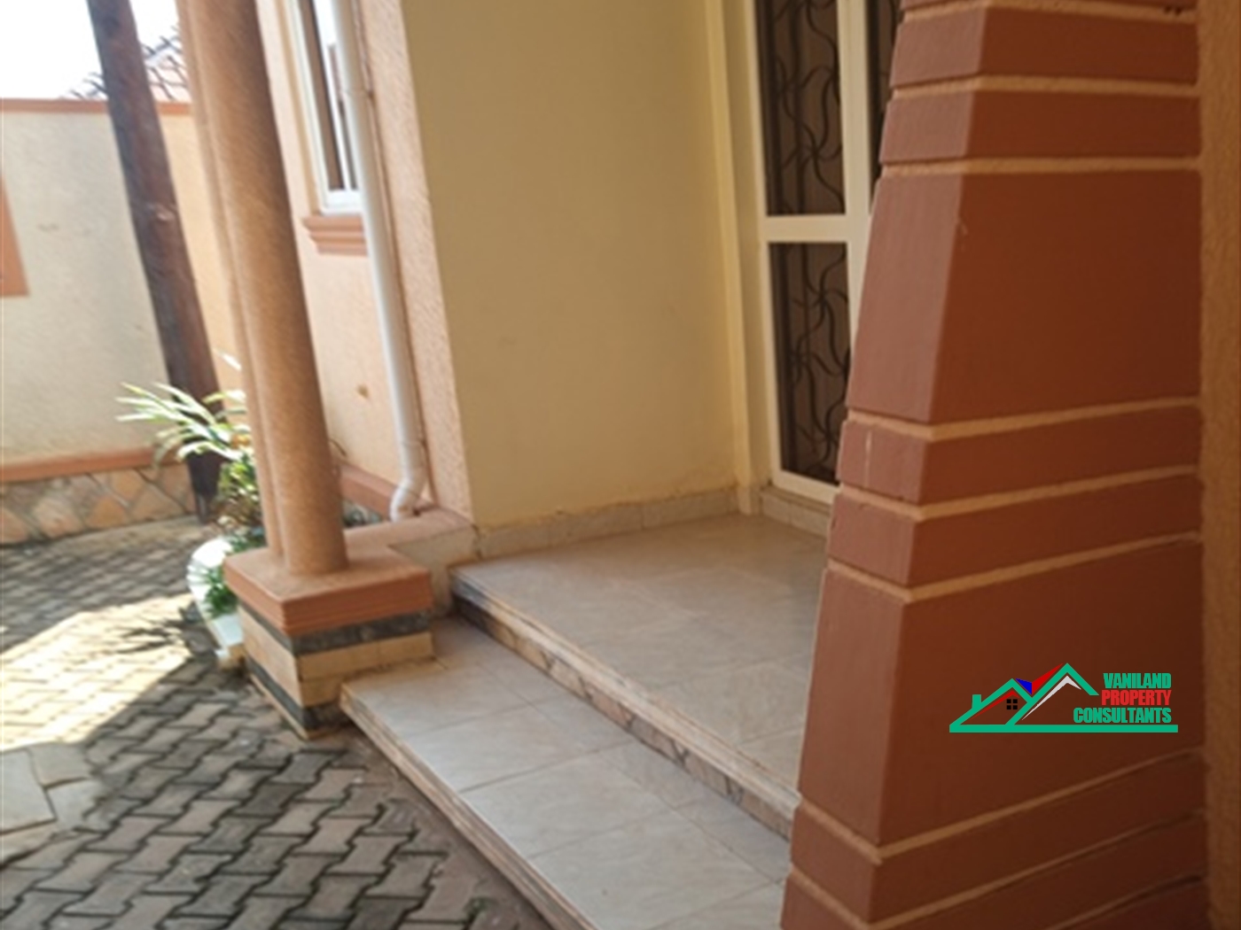 Studio for rent in Kisaasi Kampala