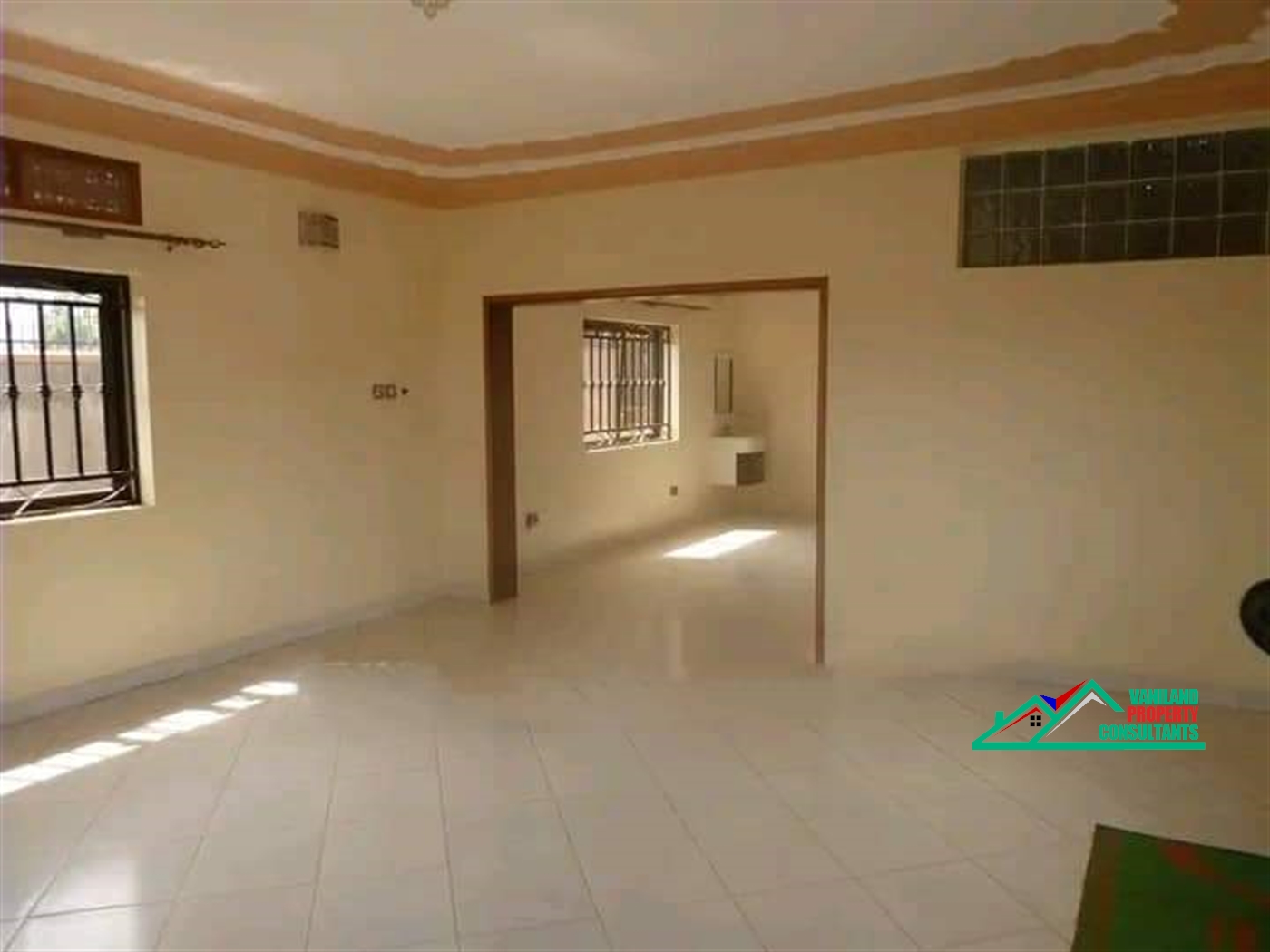 Duplex for rent in Namugongo Wakiso
