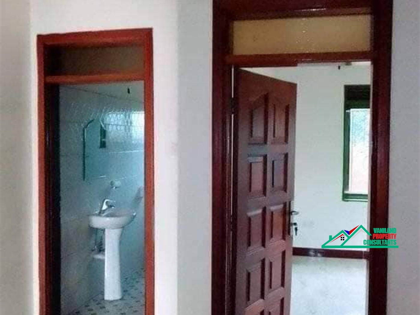 Semi Detached for rent in Mpereerwe Wakiso