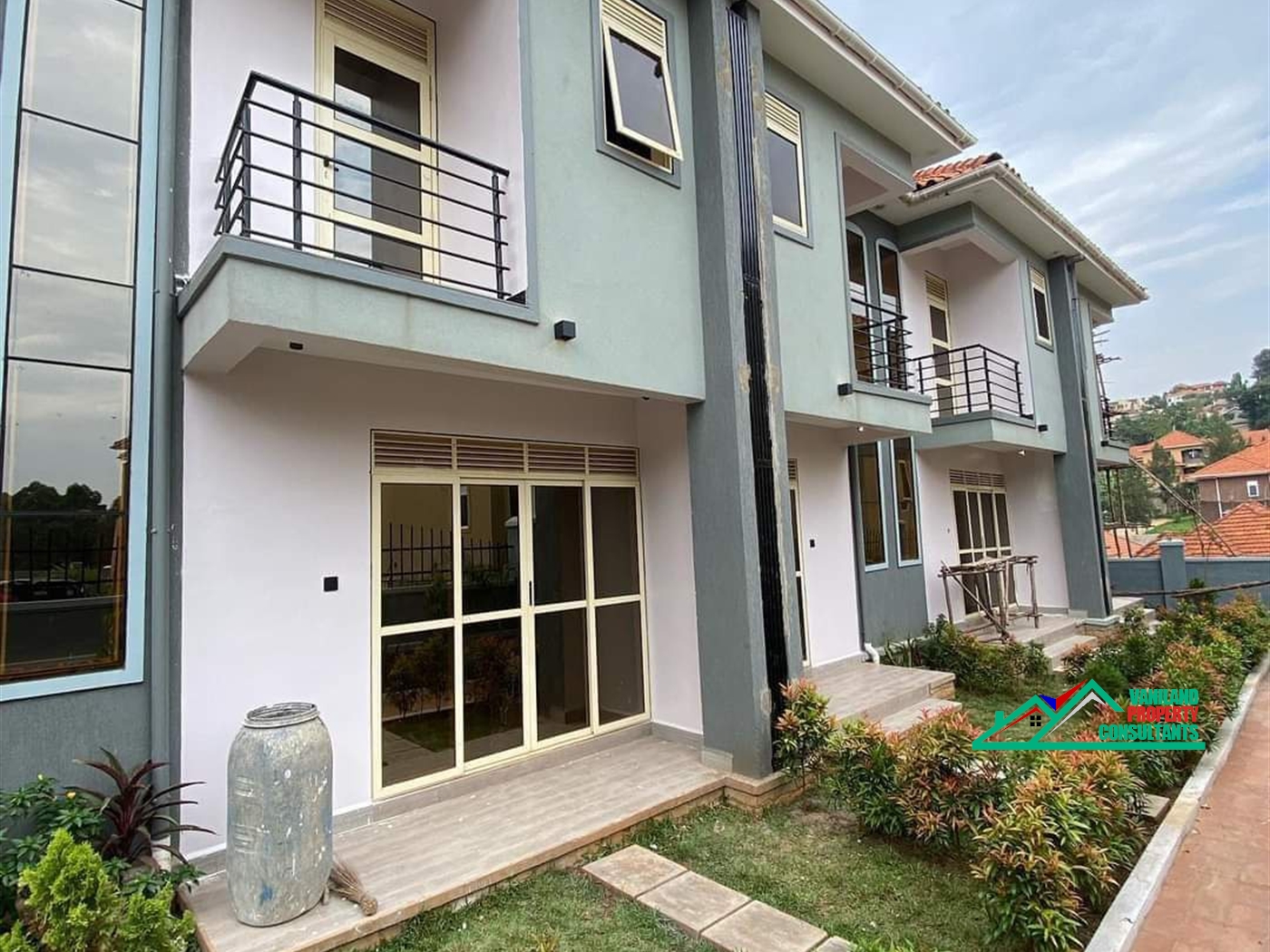 Duplex for rent in Kyanja Wakiso