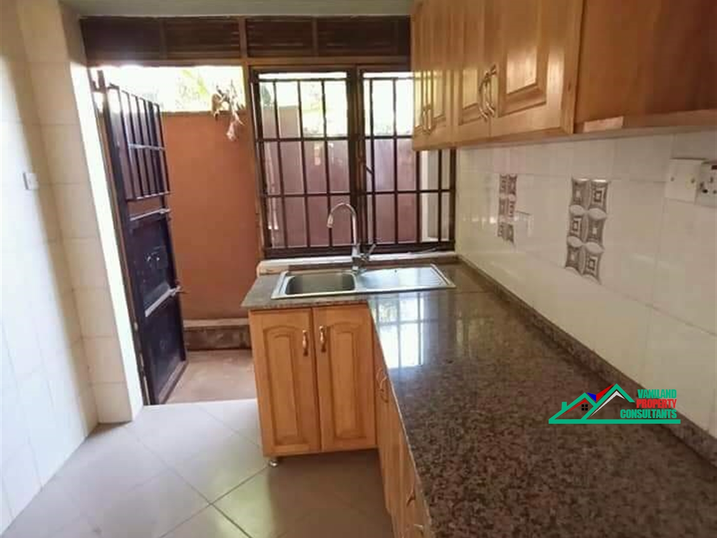 Semi Detached for rent in Kirundu Wakiso