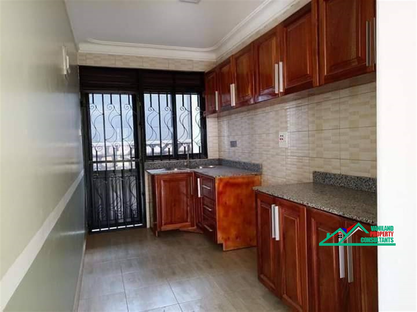 Duplex for rent in Bweyogerere Wakiso