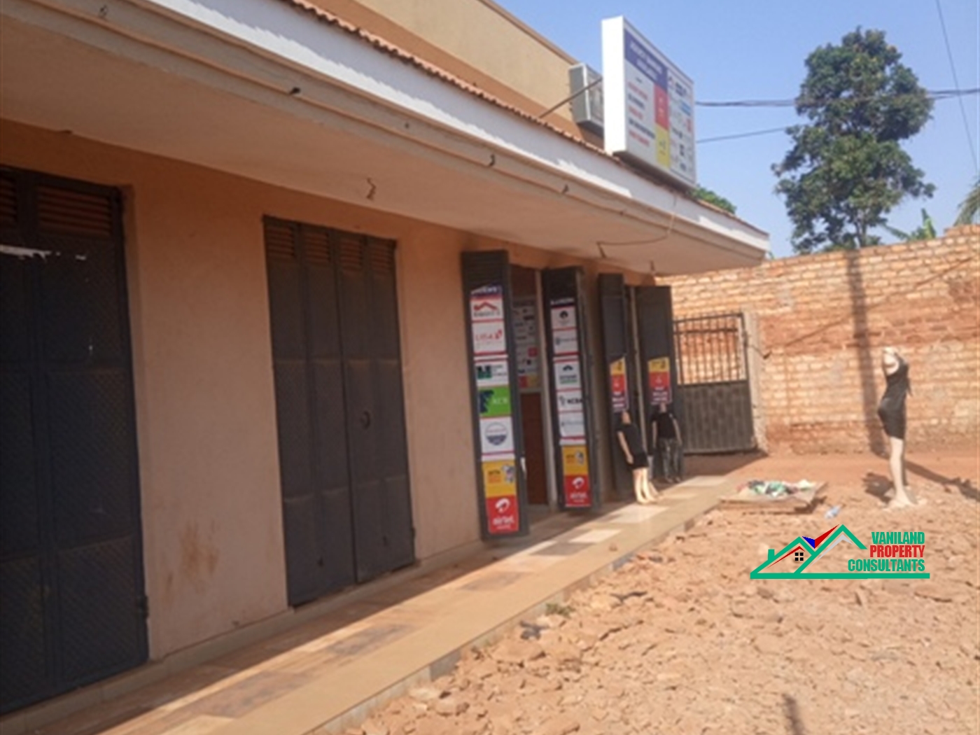 Shop for rent in Kiwaatule Kampala