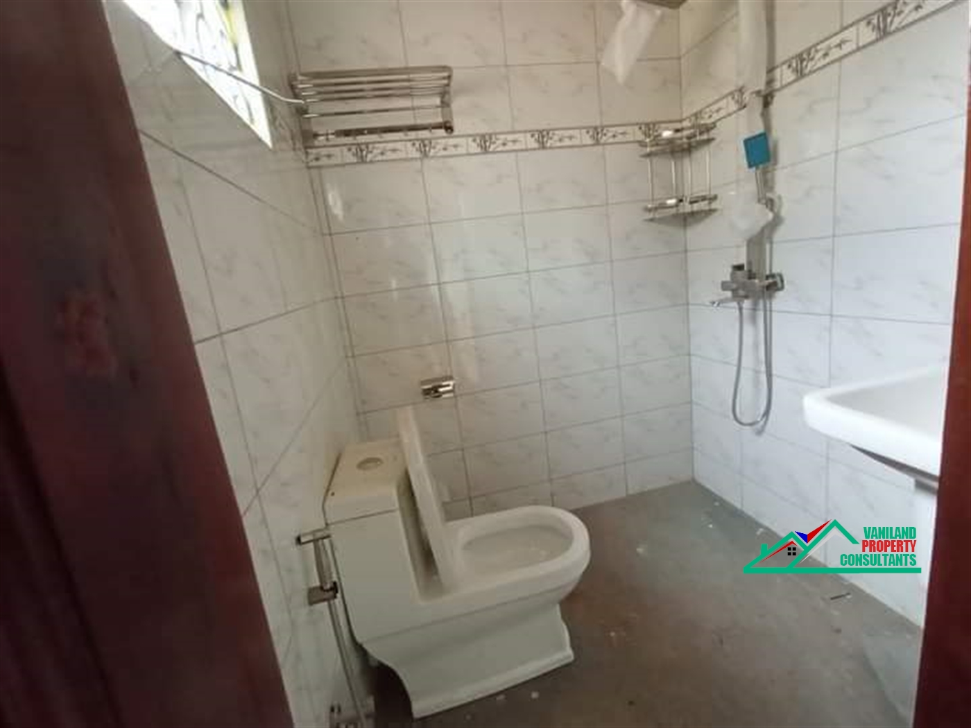 Duplex for rent in Buwaate Wakiso