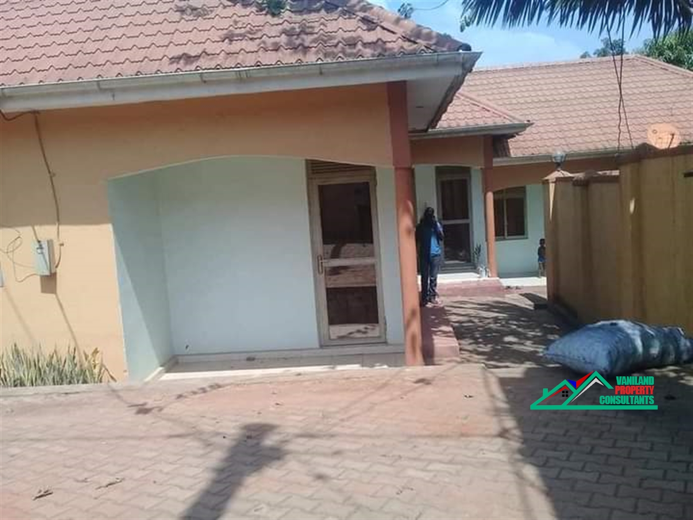 Semi Detached for rent in Gayaza Kampala