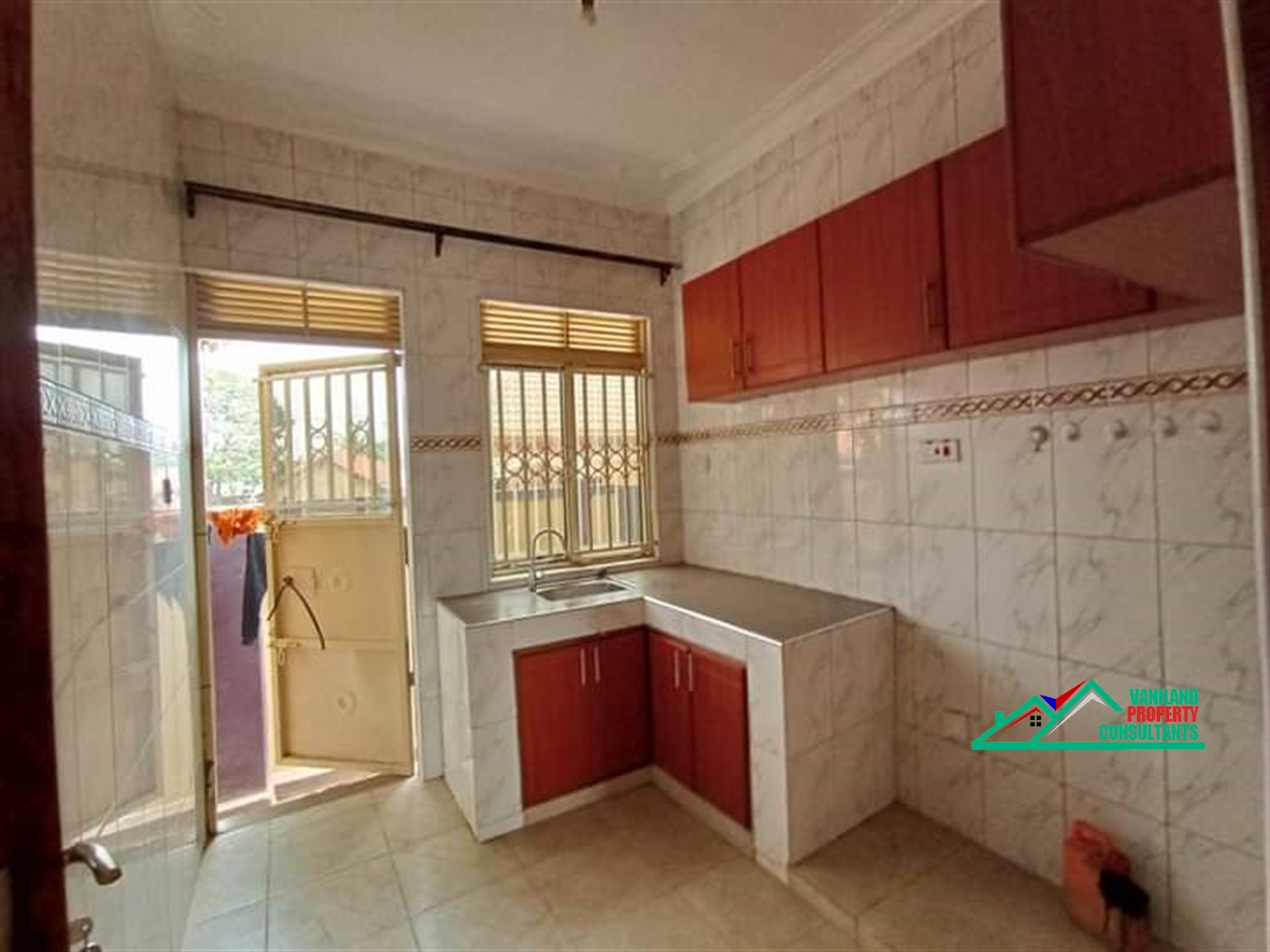 Bungalow for rent in Kira Wakiso