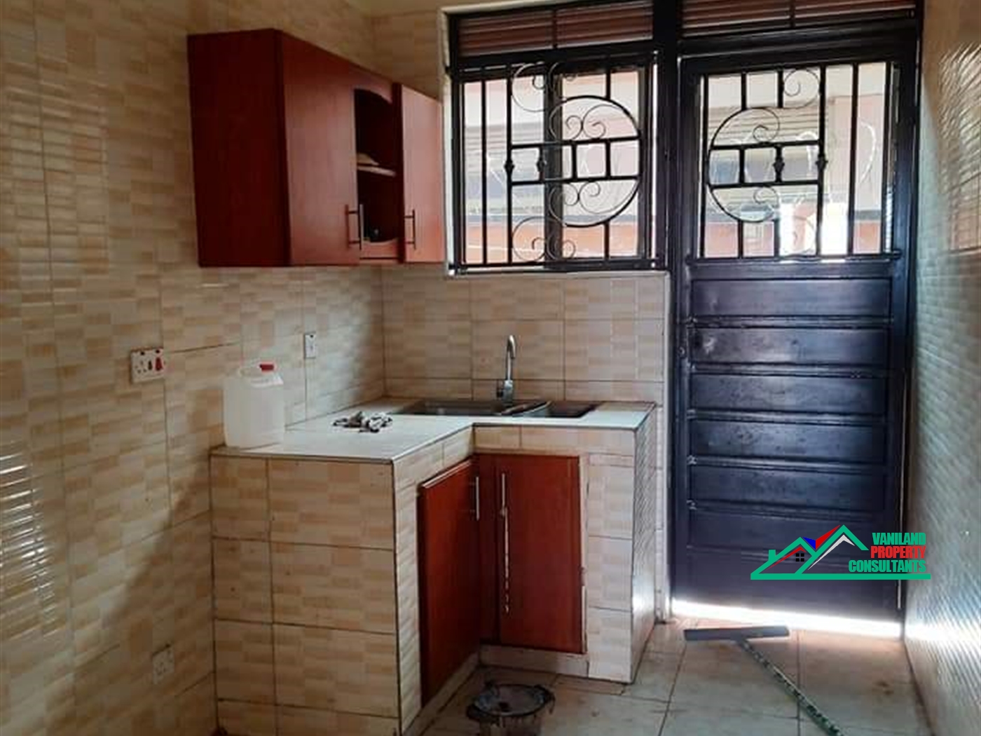 Semi Detached for rent in Bweyogerere Wakiso