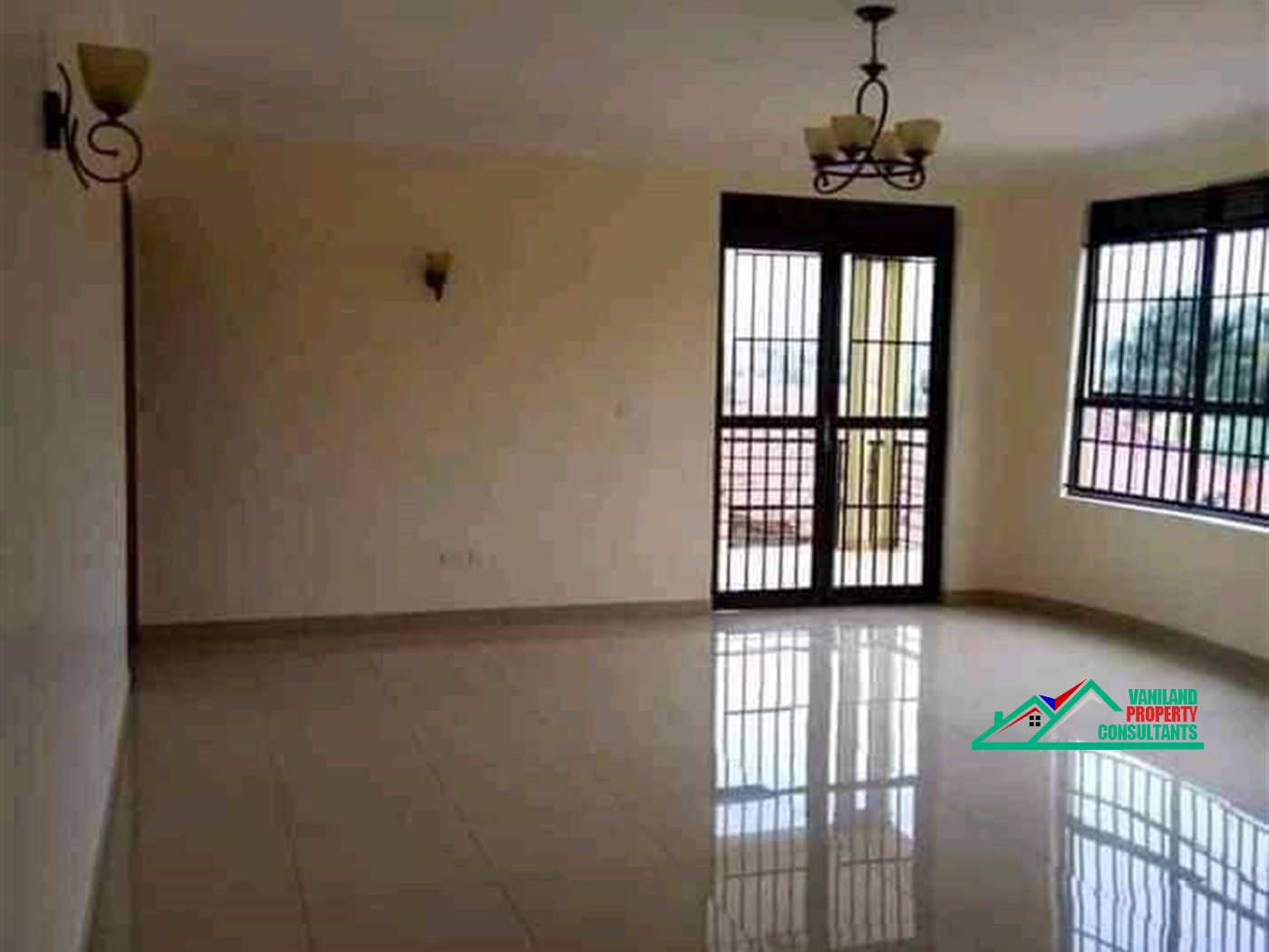 Bungalow for rent in Kiwaatule Kampala