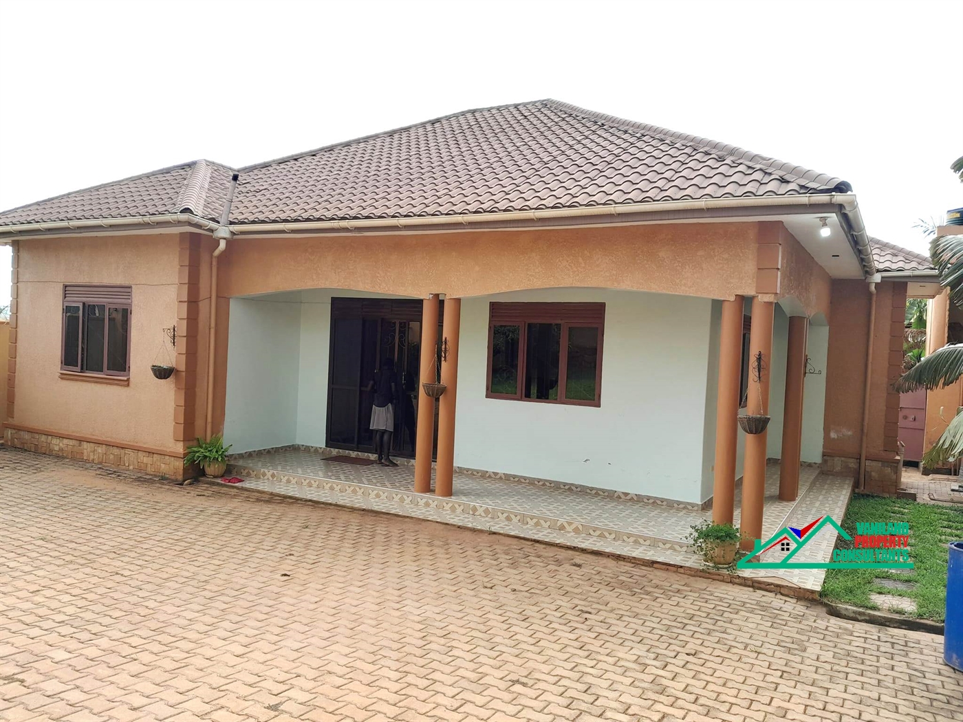 Bungalow for rent in Kira Wakiso