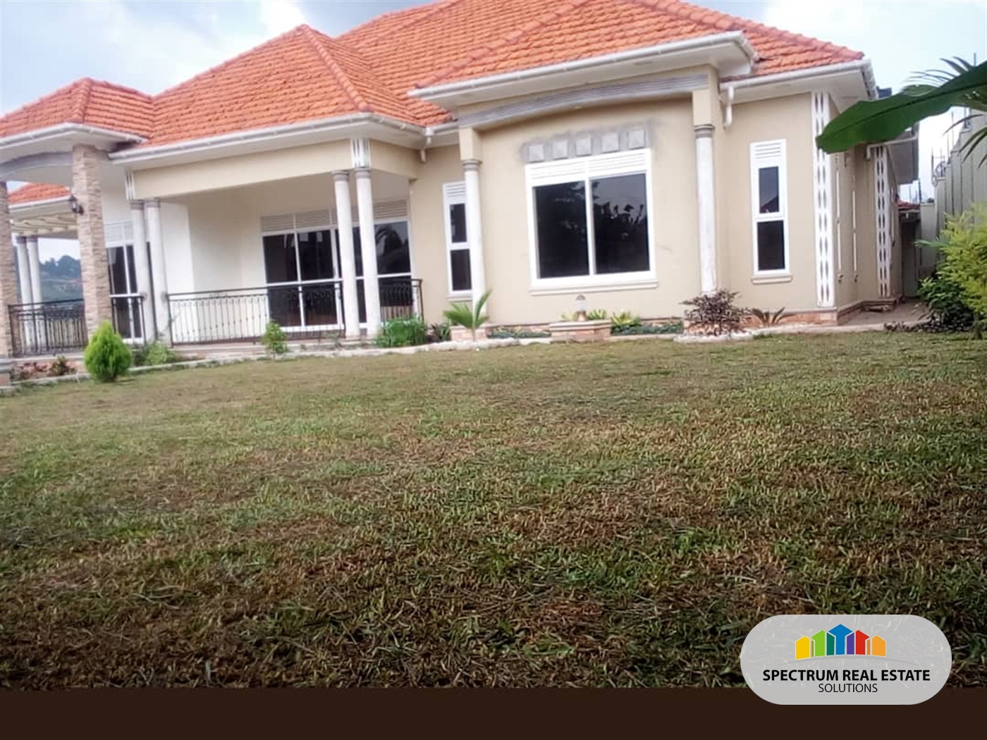 Bungalow for sale in Kitende Wakiso