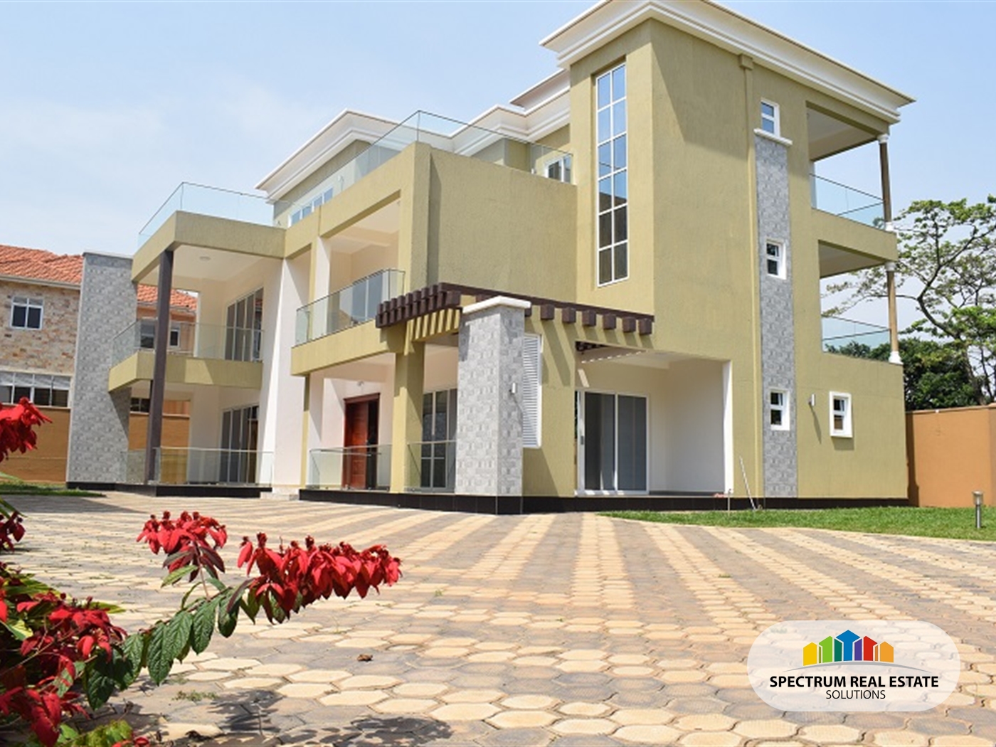 Villa for sale in Munyonyo Kampala