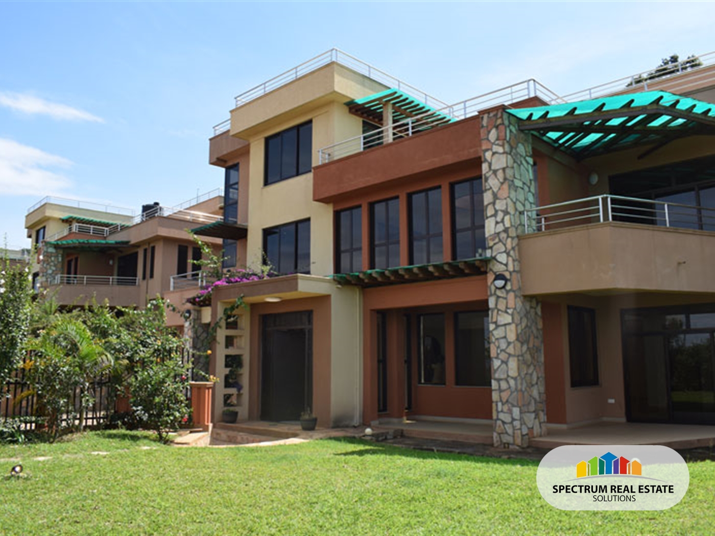 Villa for sale in Munyonyo Kampala