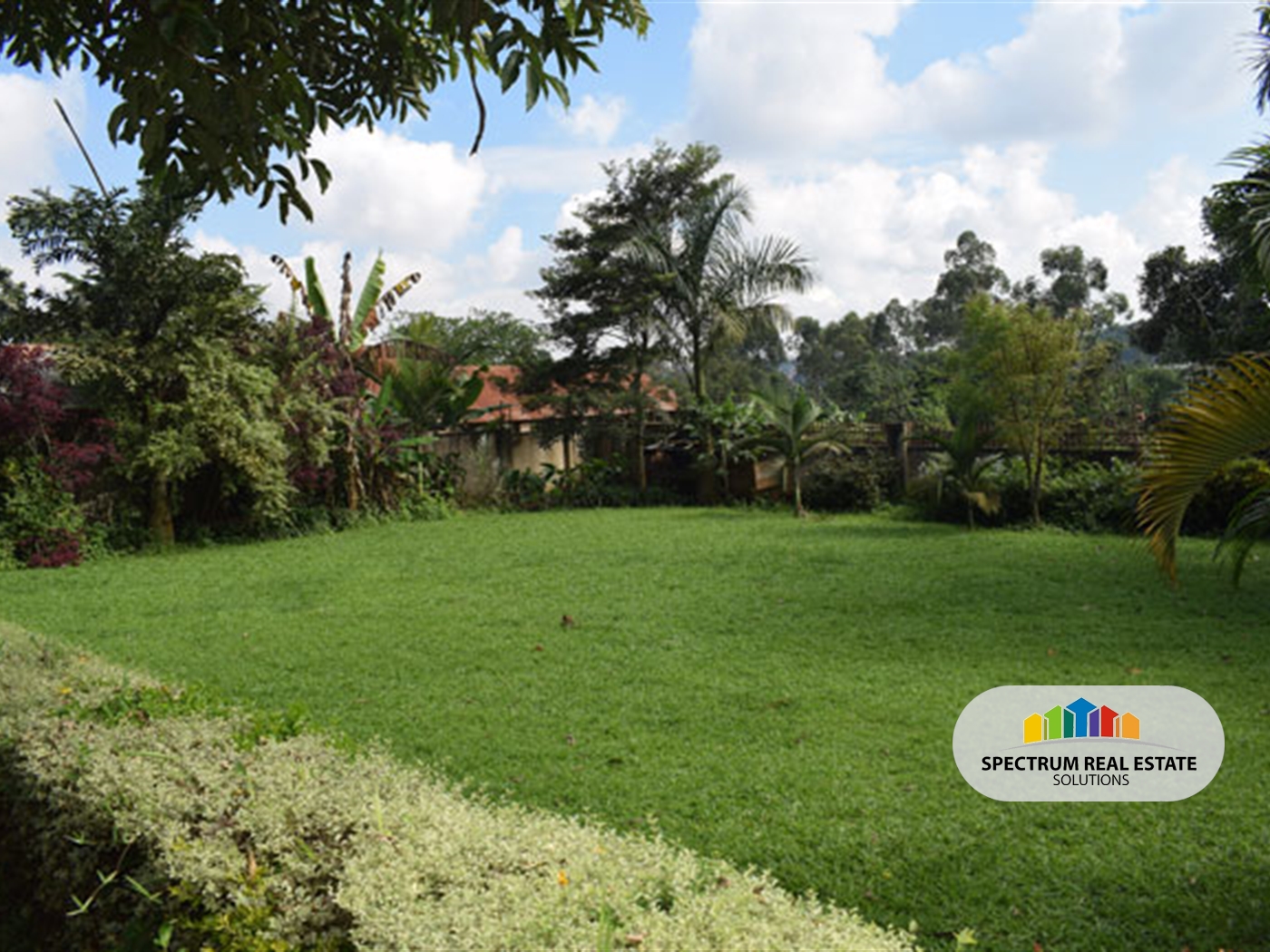 Bungalow for sale in Kiwaatule Kampala