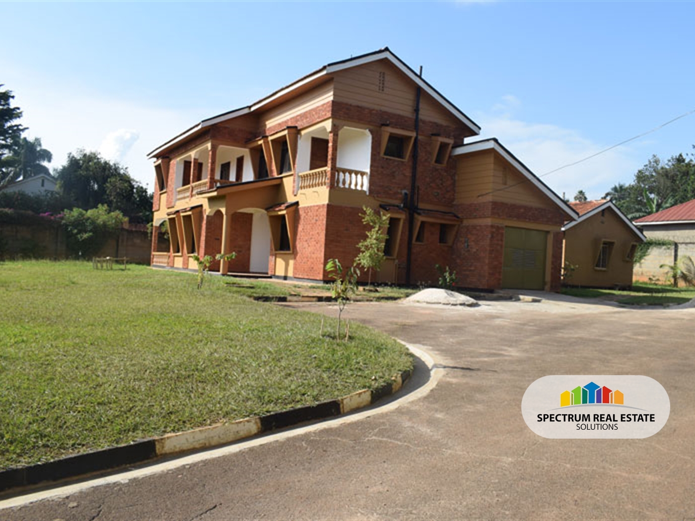 Storeyed house for rent in Bbunga Kampala