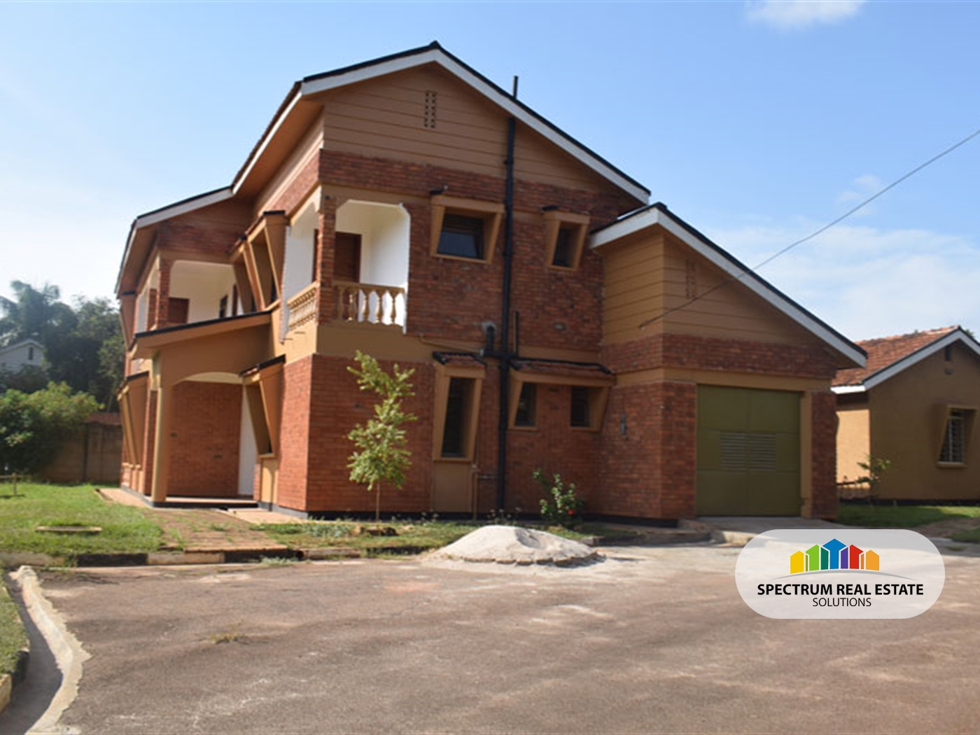 Storeyed house for rent in Bbunga Kampala