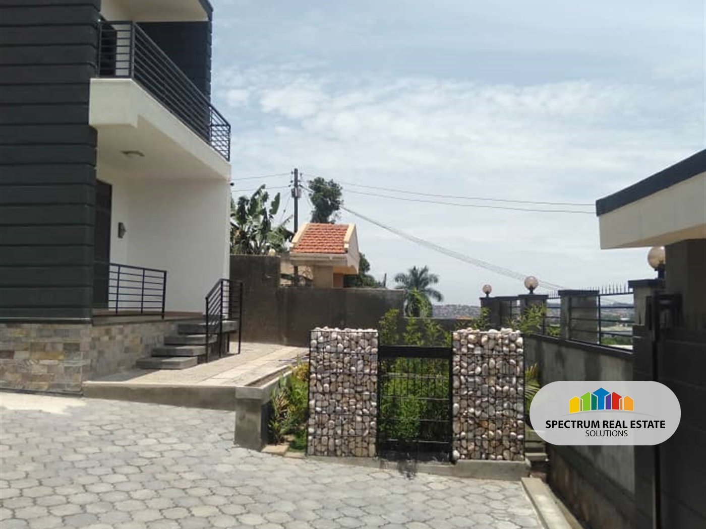 Storeyed house for sale in Seguku Wakiso