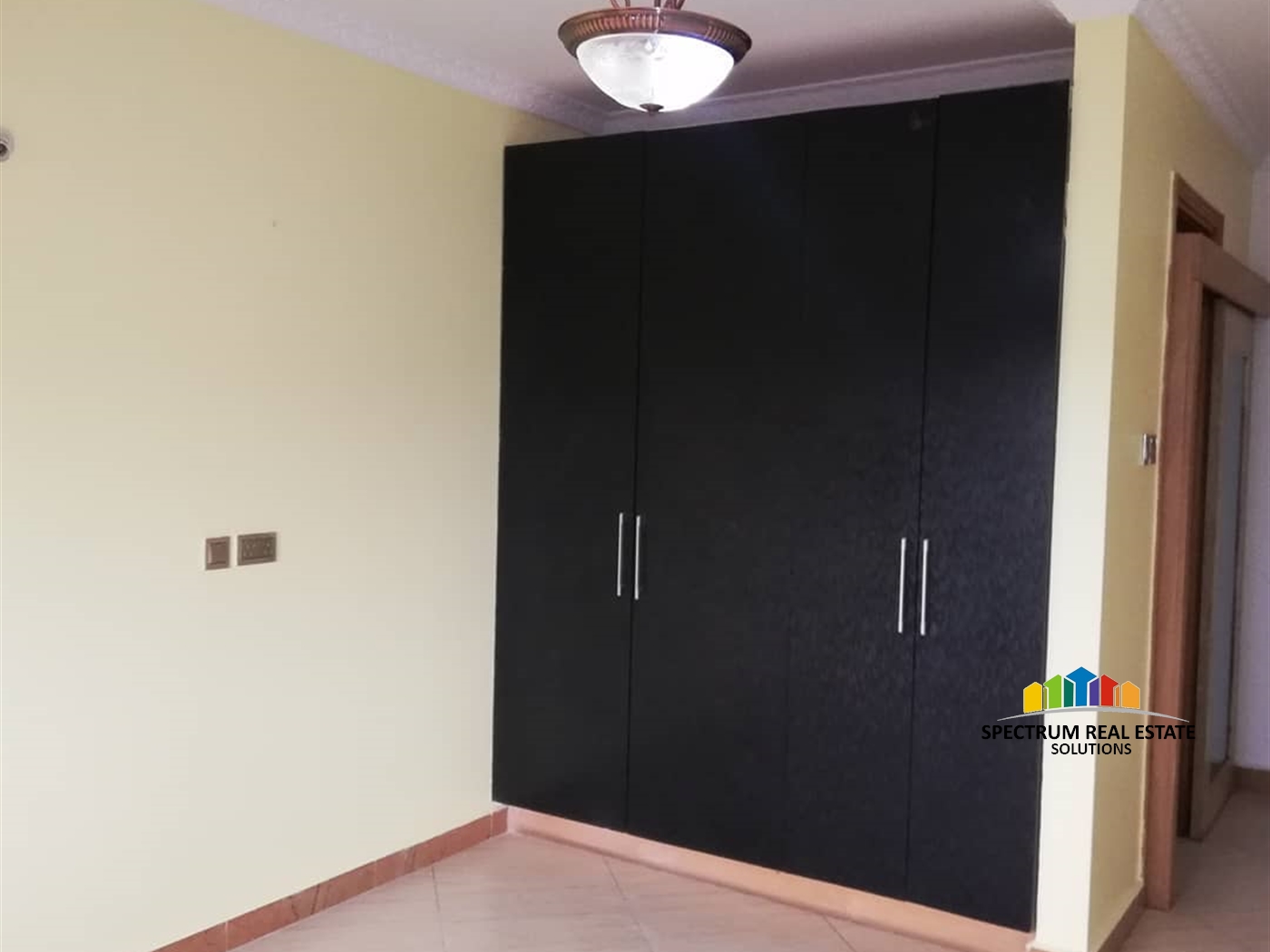 Apartment for rent in Kiwaatule Kampala