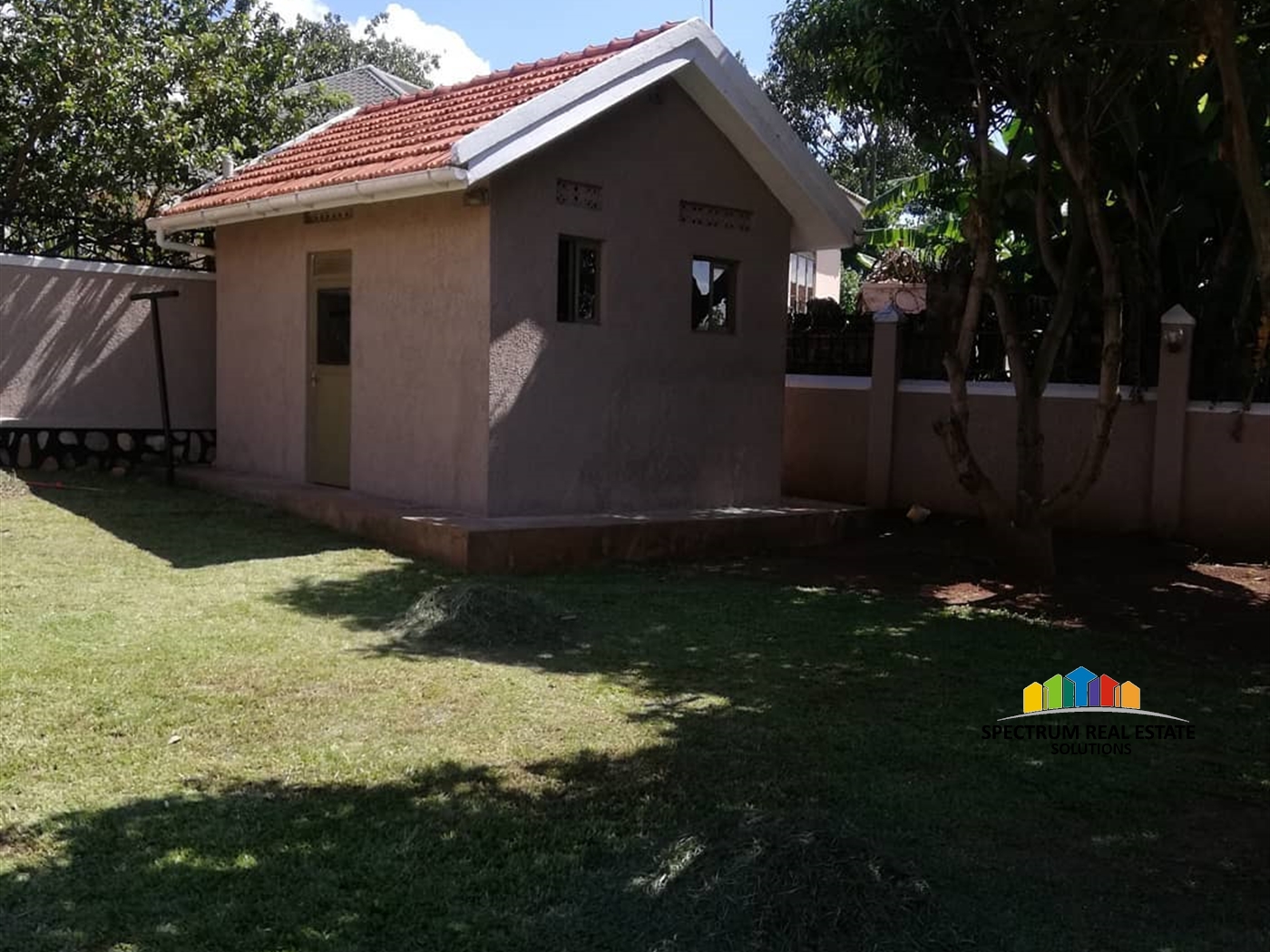 Bungalow for rent in Naalya Kampala