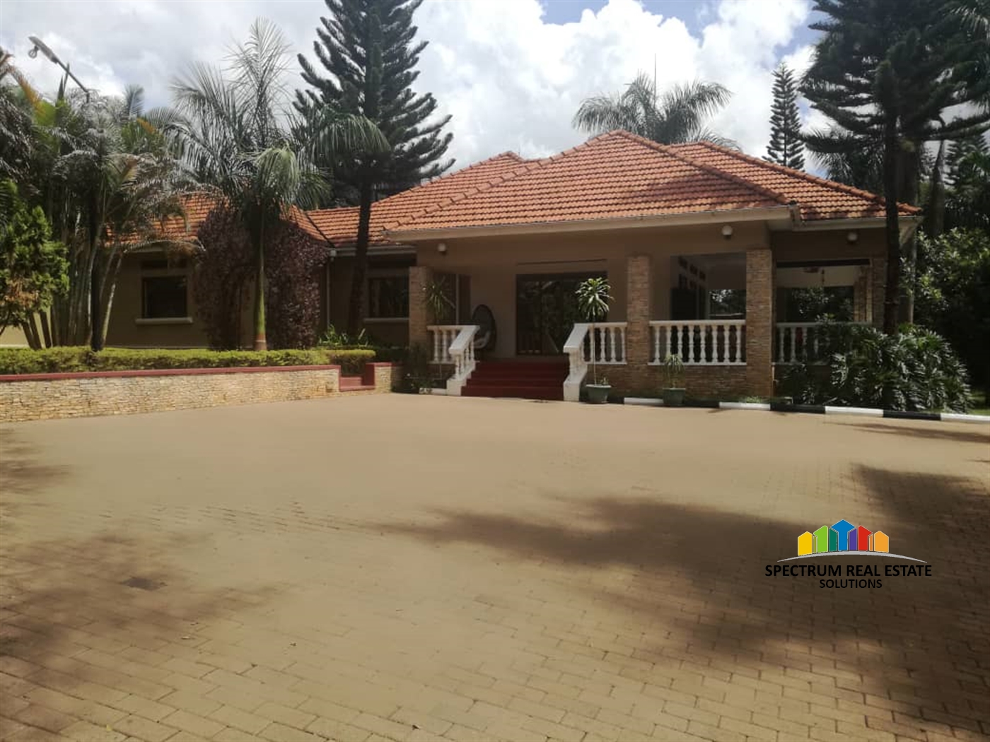 Bungalow for rent in Naguru Kampala