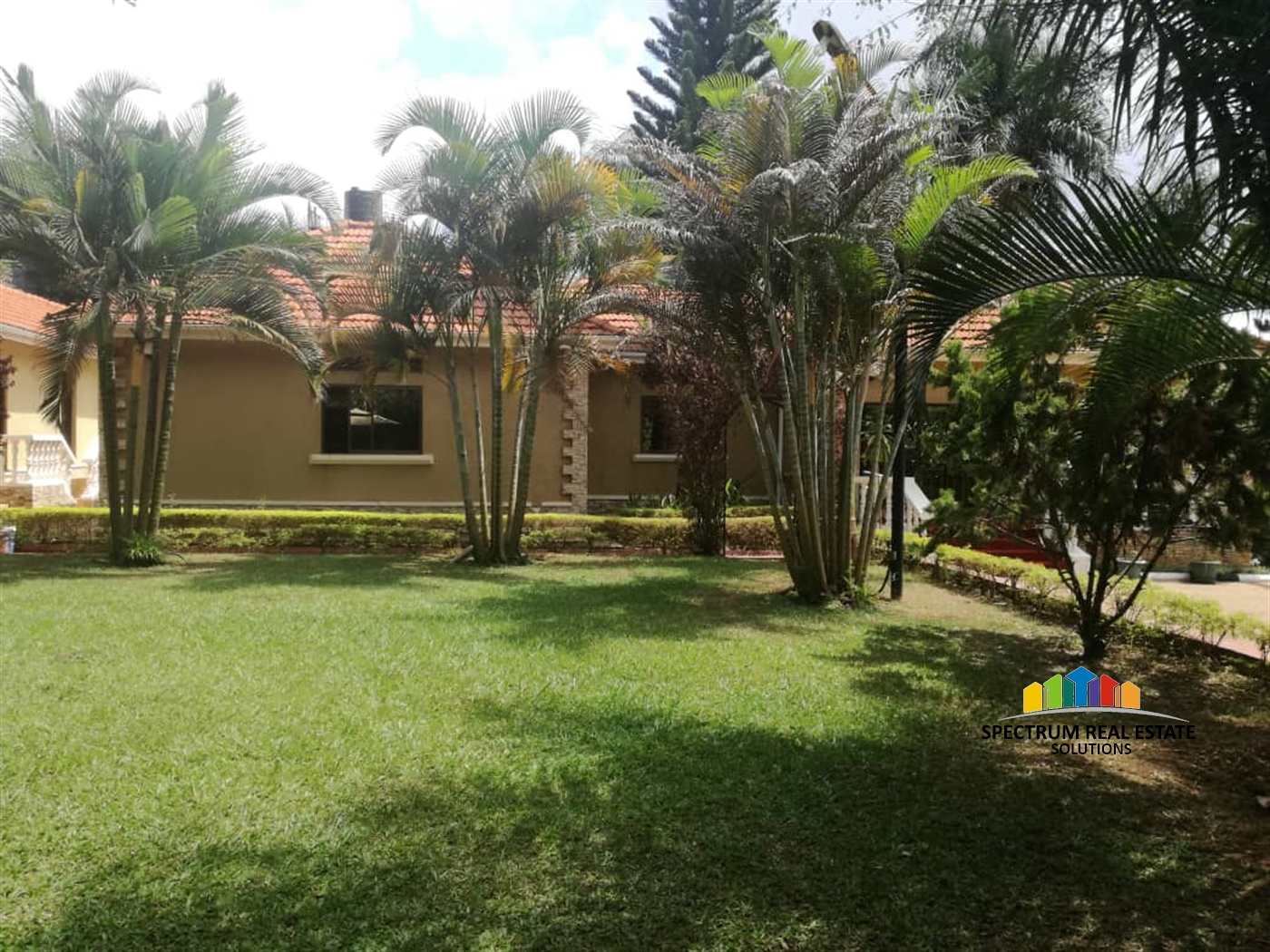 Bungalow for rent in Naguru Kampala