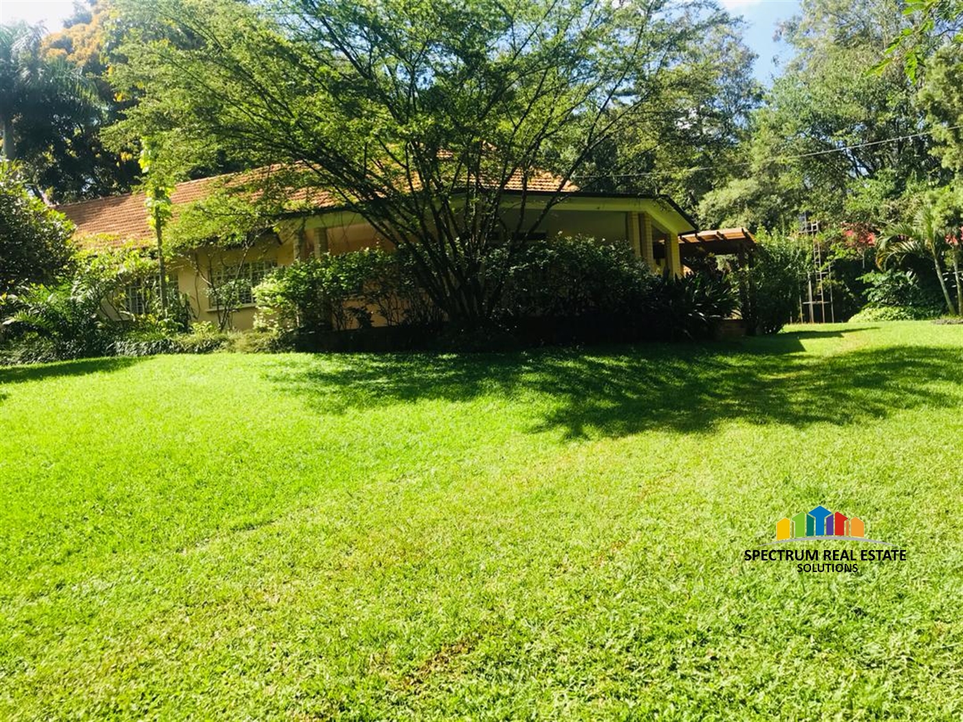 Bungalow for sale in Kololo Kampala