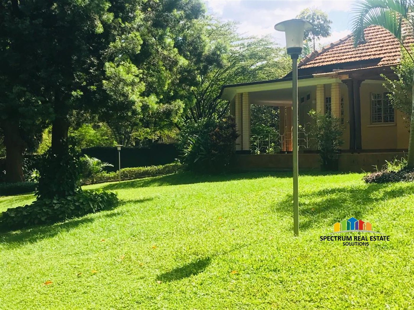 Bungalow for sale in Kololo Kampala