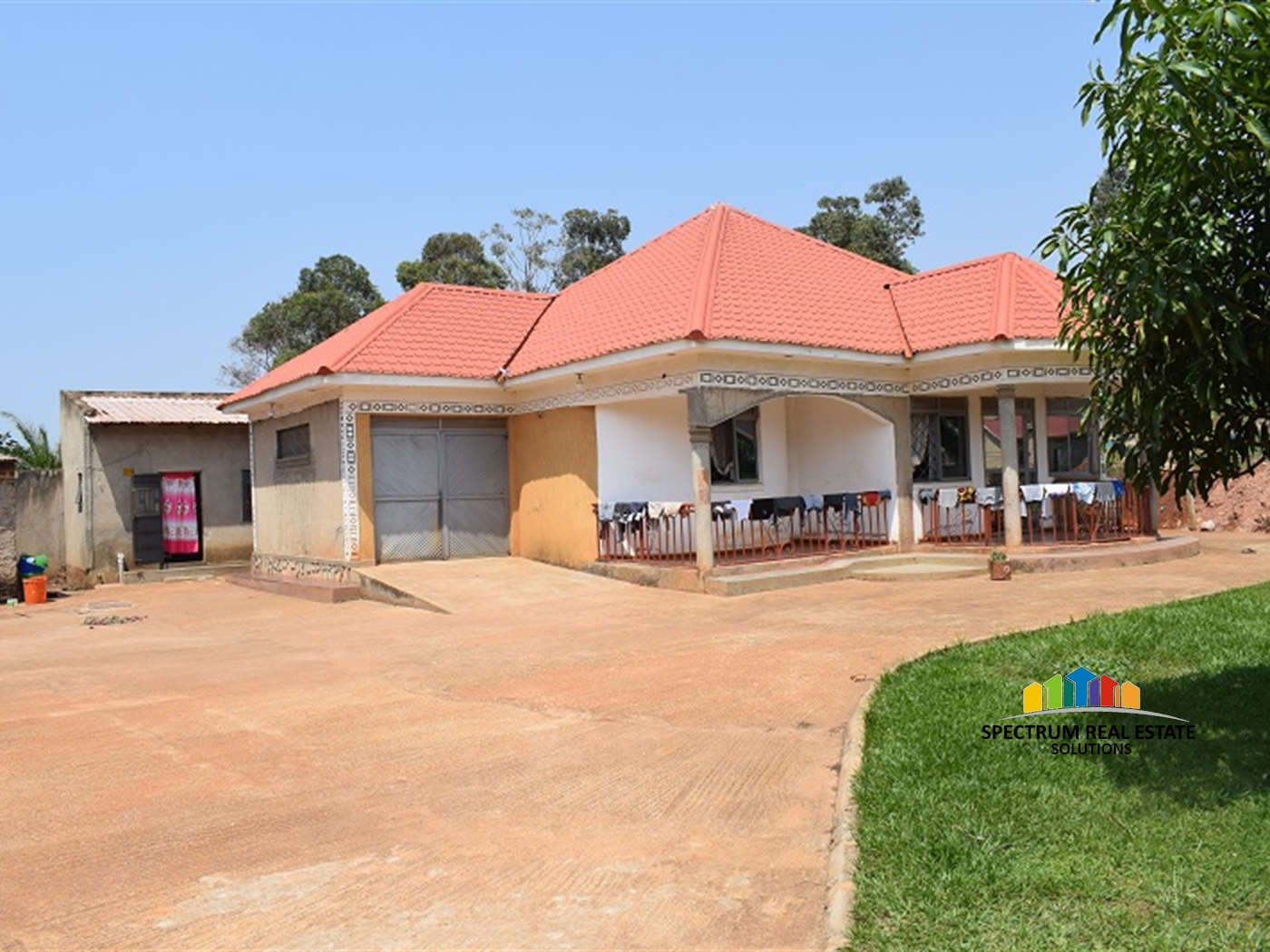 Bungalow for sale in Kulambilo Kampala
