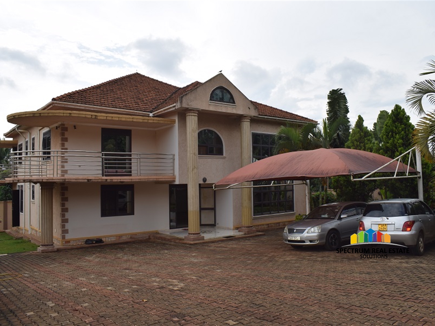 Storeyed house for sale in Muyenga Kampala