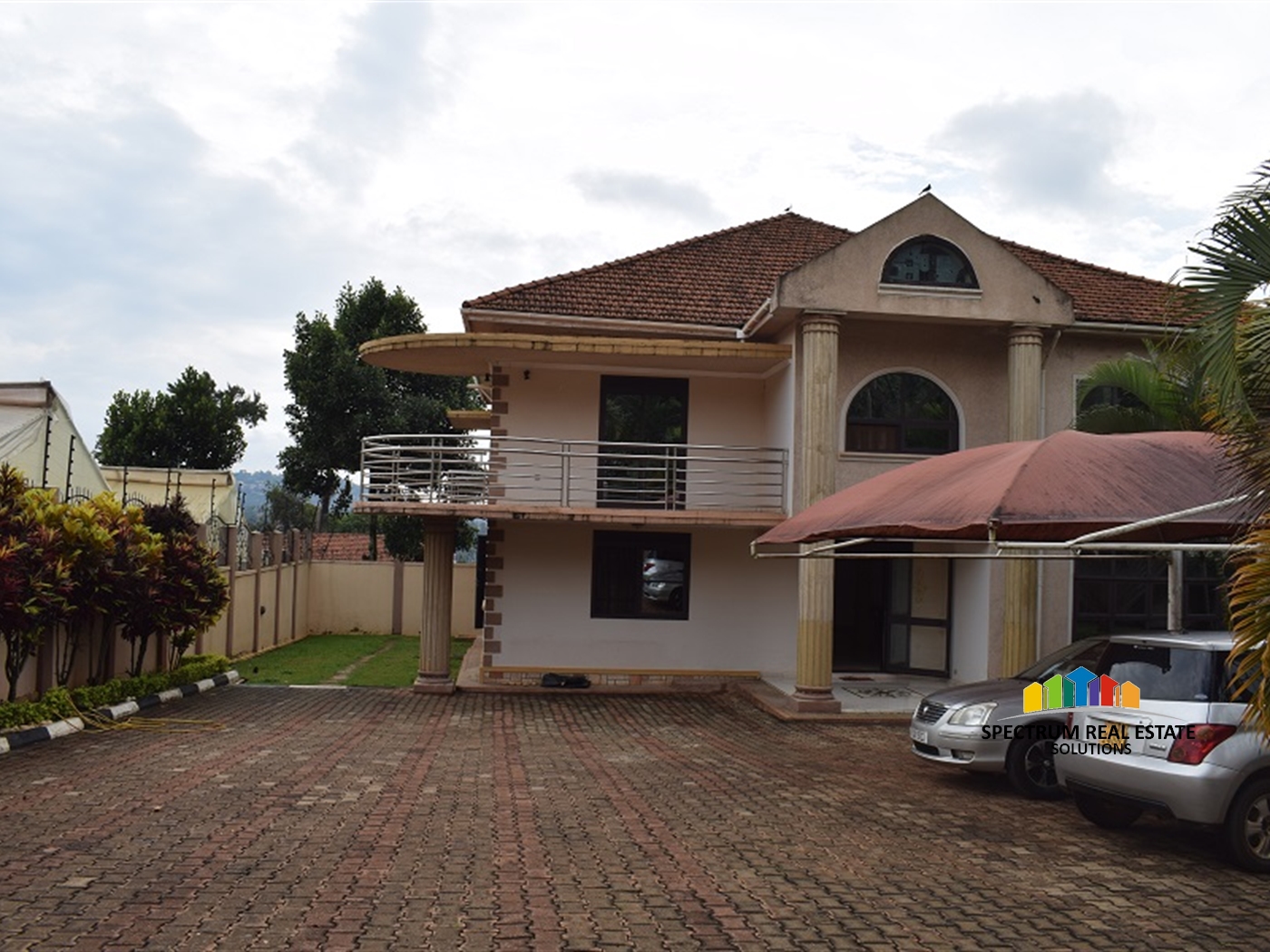 Storeyed house for sale in Muyenga Kampala