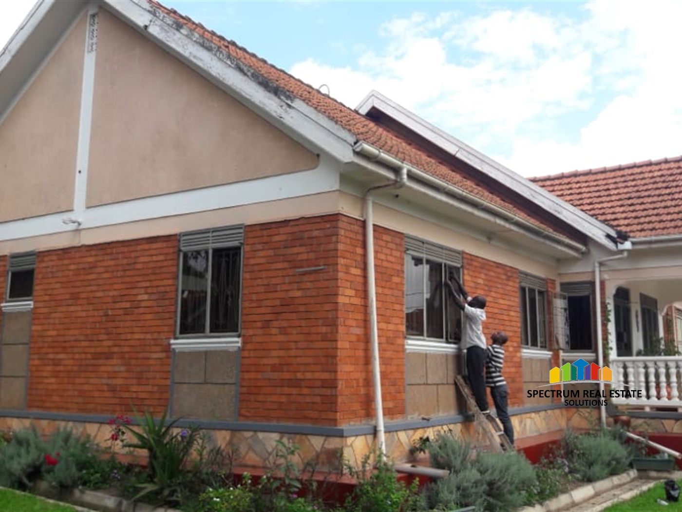 Bungalow for sale in Bukoto Kampala