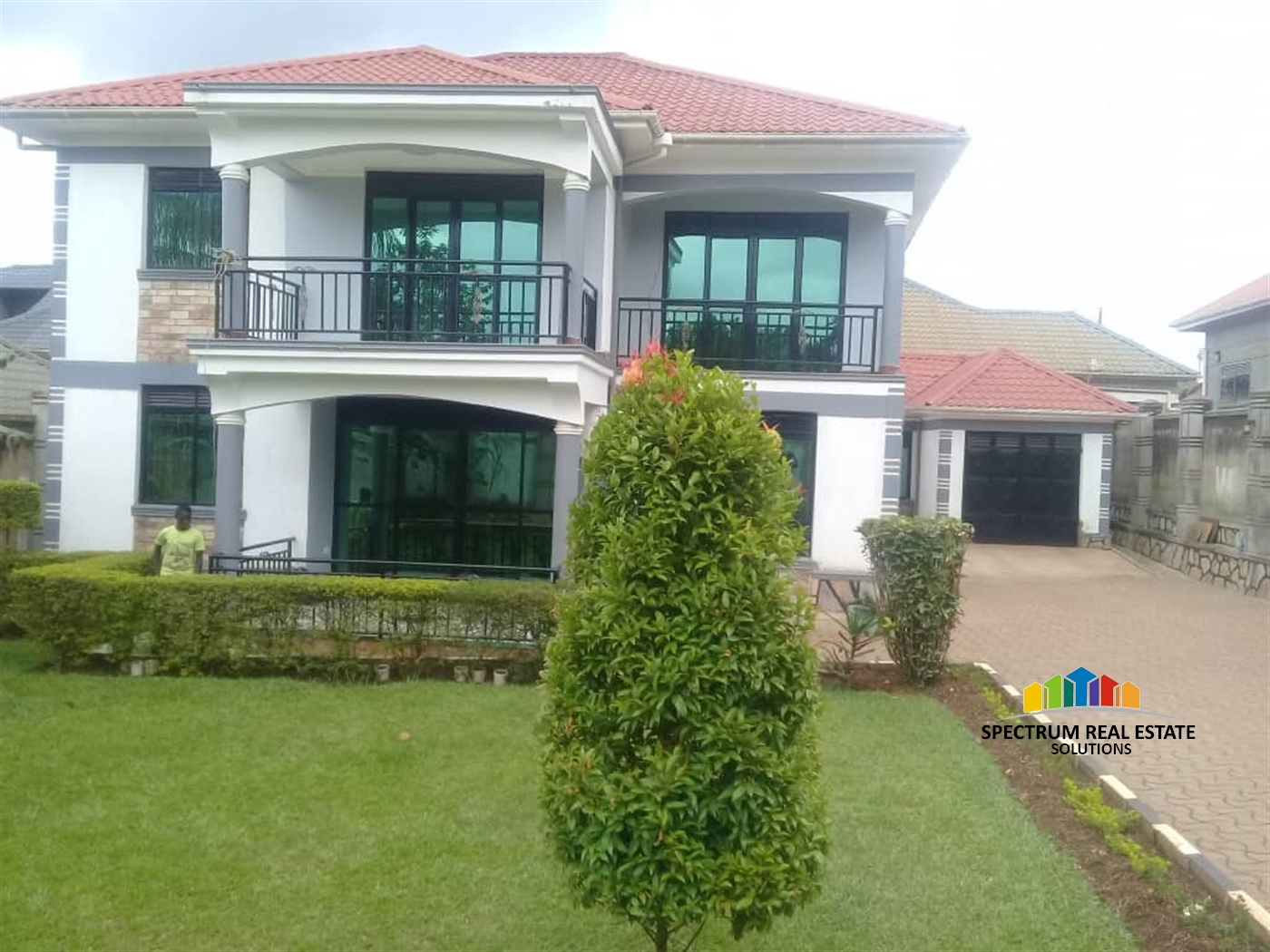 Storeyed house for sale in Kitende Wakiso