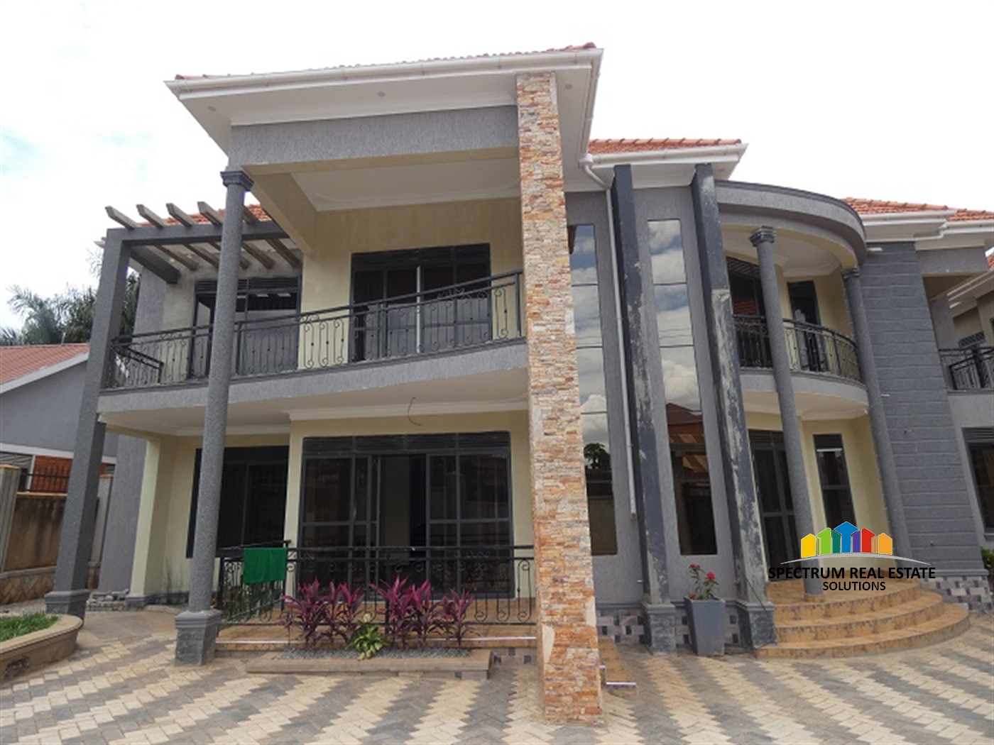 Storeyed house for sale in Naalya Wakiso