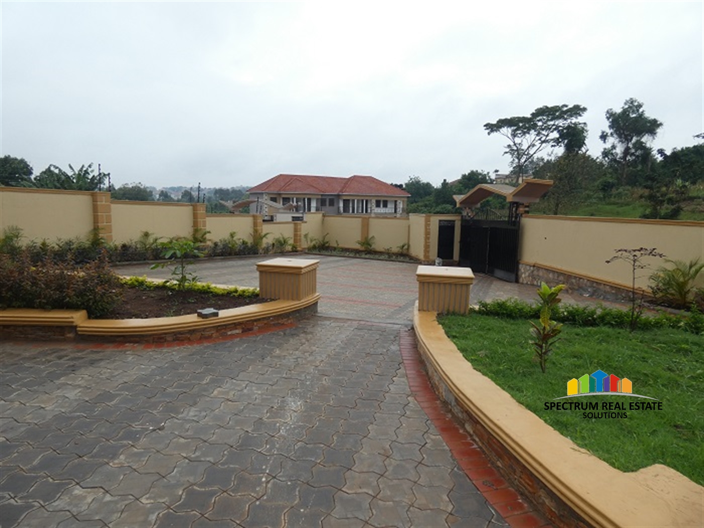 Storeyed house for sale in Kiwaatule Kampala