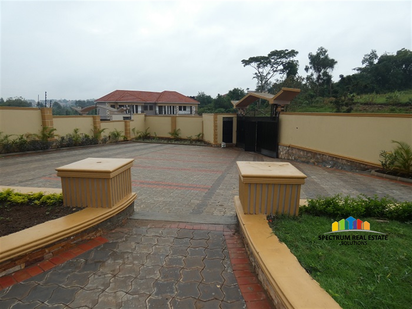 Storeyed house for sale in Kiwaatule Kampala