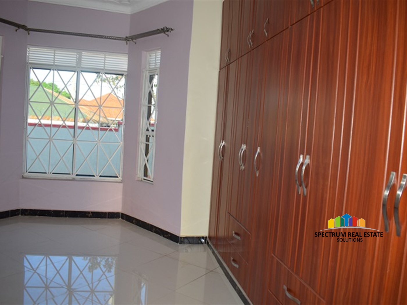 Bungalow for rent in Kira Wakiso