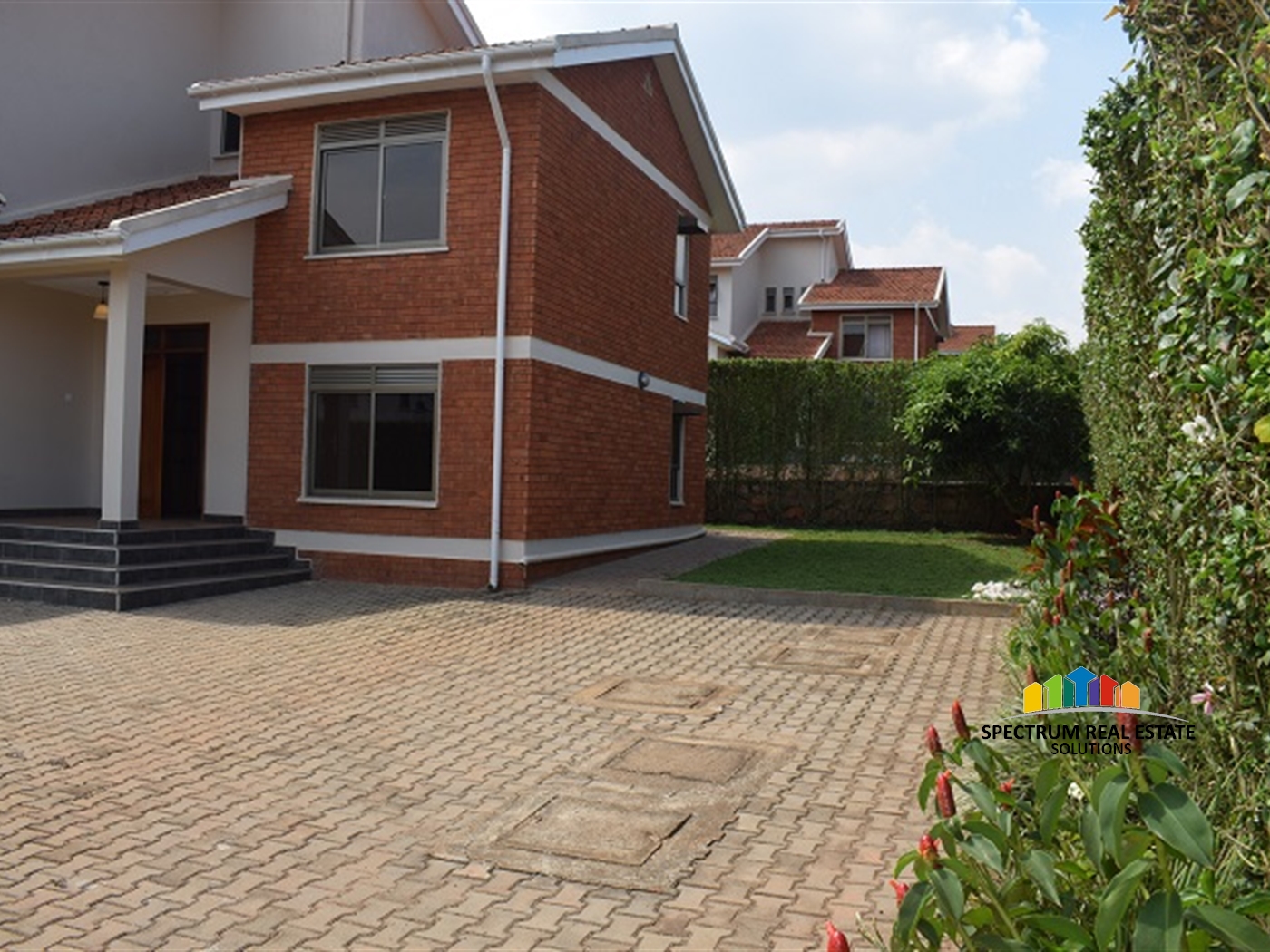 Storeyed house for sale in Kitende Wakiso