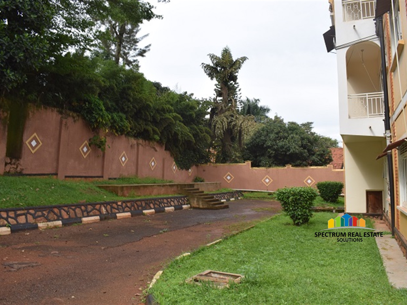 Storeyed house for rent in Naguru Kampala