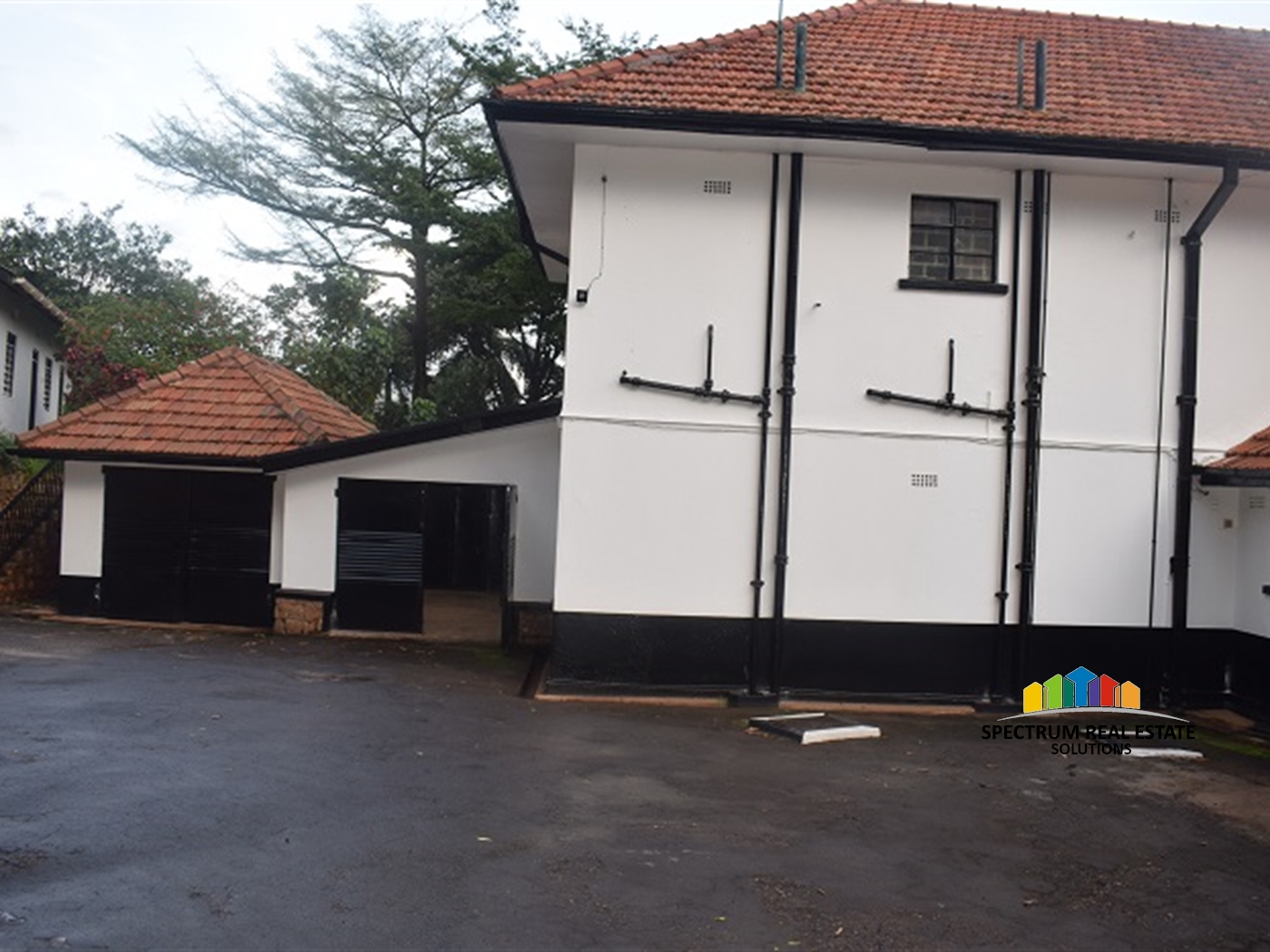 Storeyed house for rent in Kololo Kampala