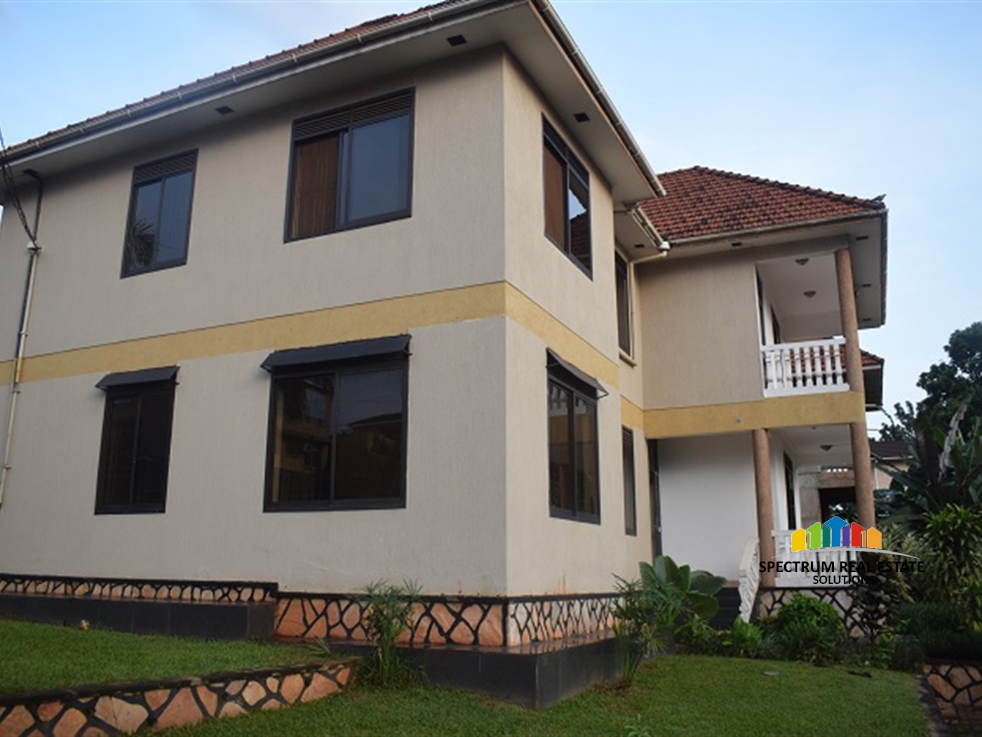 Storeyed house for rent in Naguru Kampala