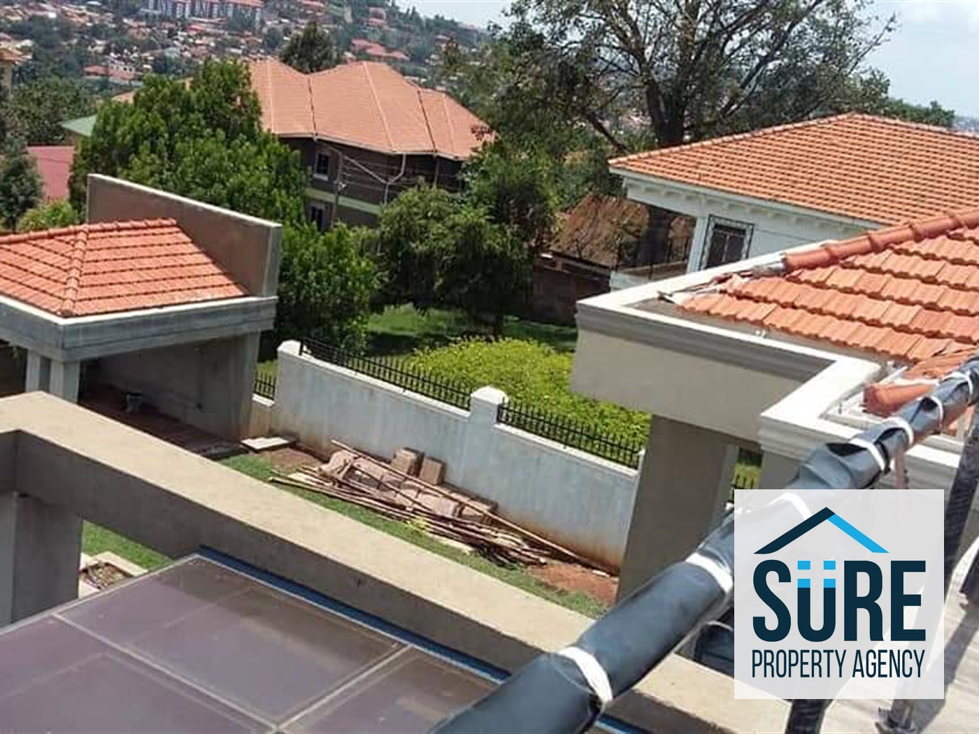 Mansion for sale in Mutungo Kampala