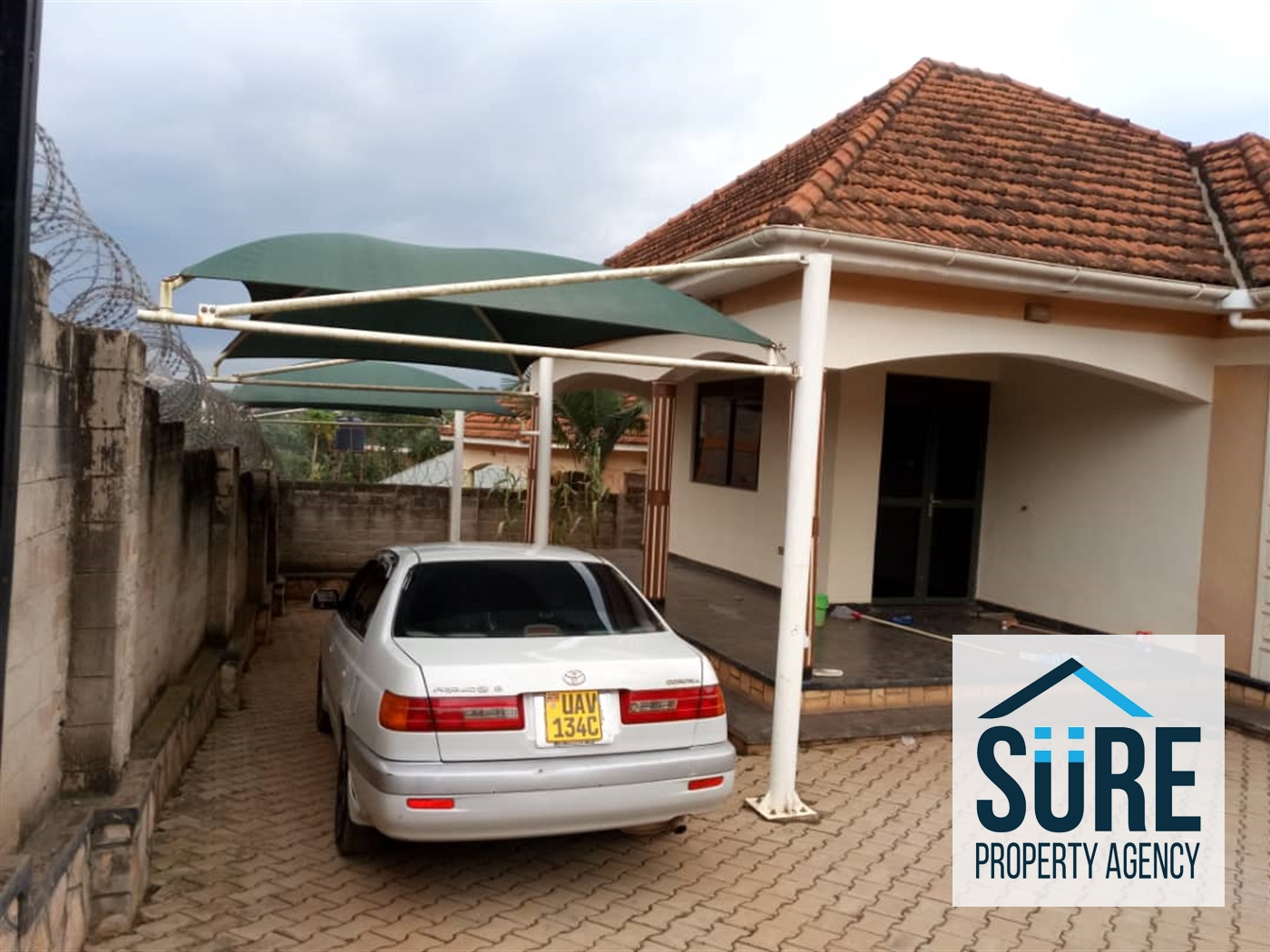 Bungalow for rent in Bukoto Kampala