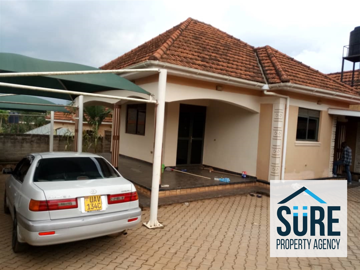 Bungalow for rent in Bukoto Kampala