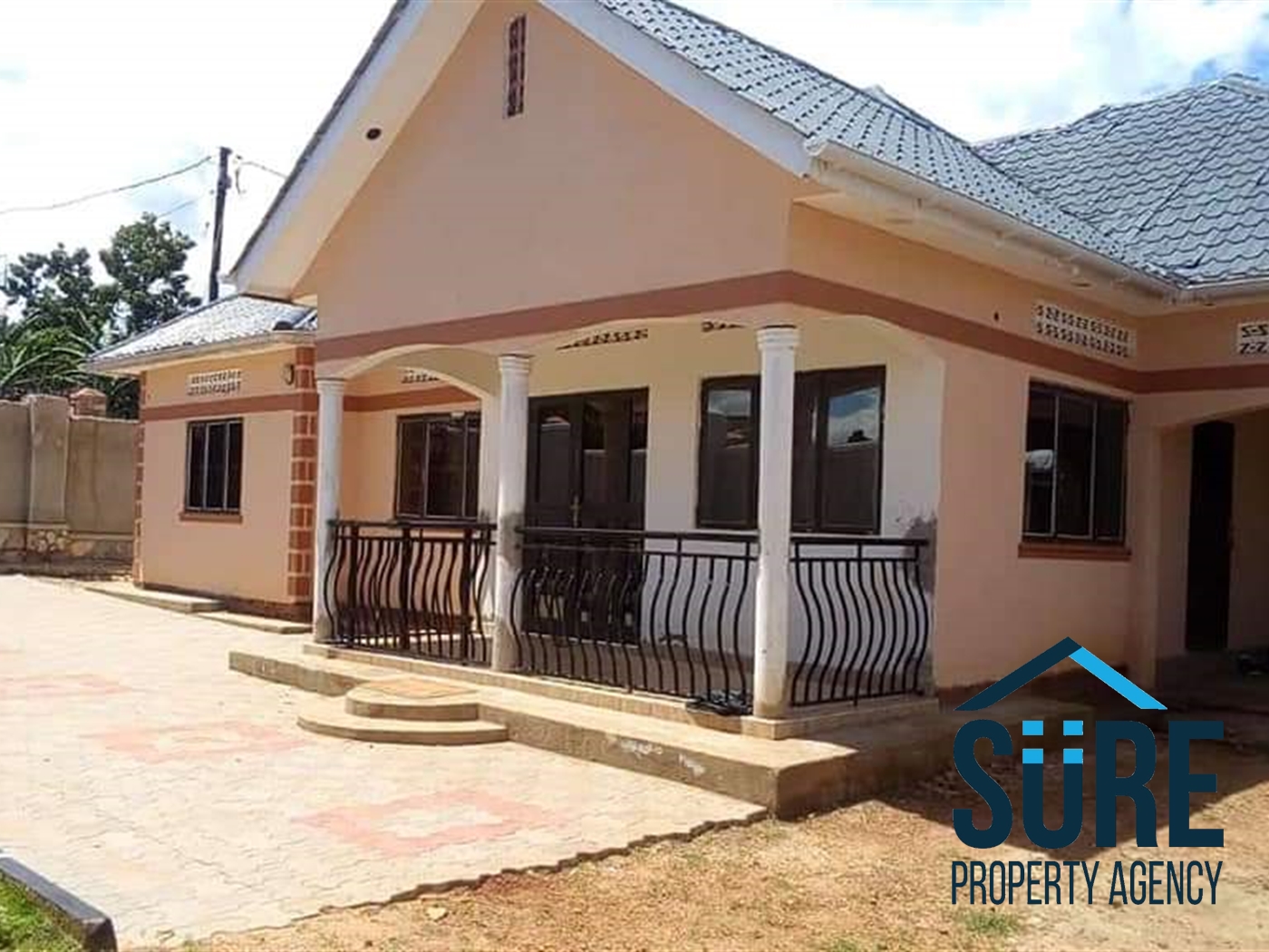 Bungalow for sale in Nakweelo Wakiso