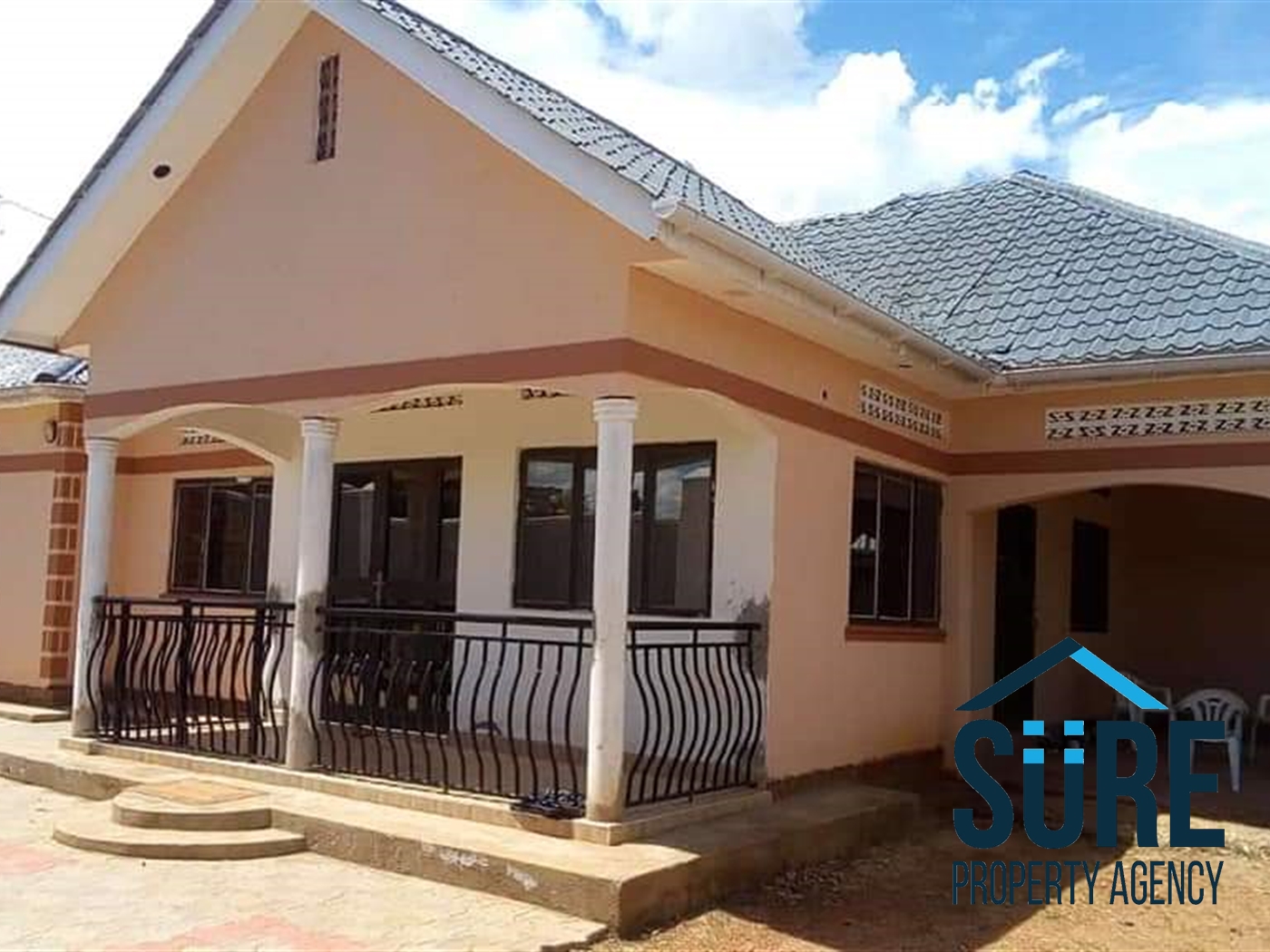 Bungalow for sale in Nakweelo Wakiso