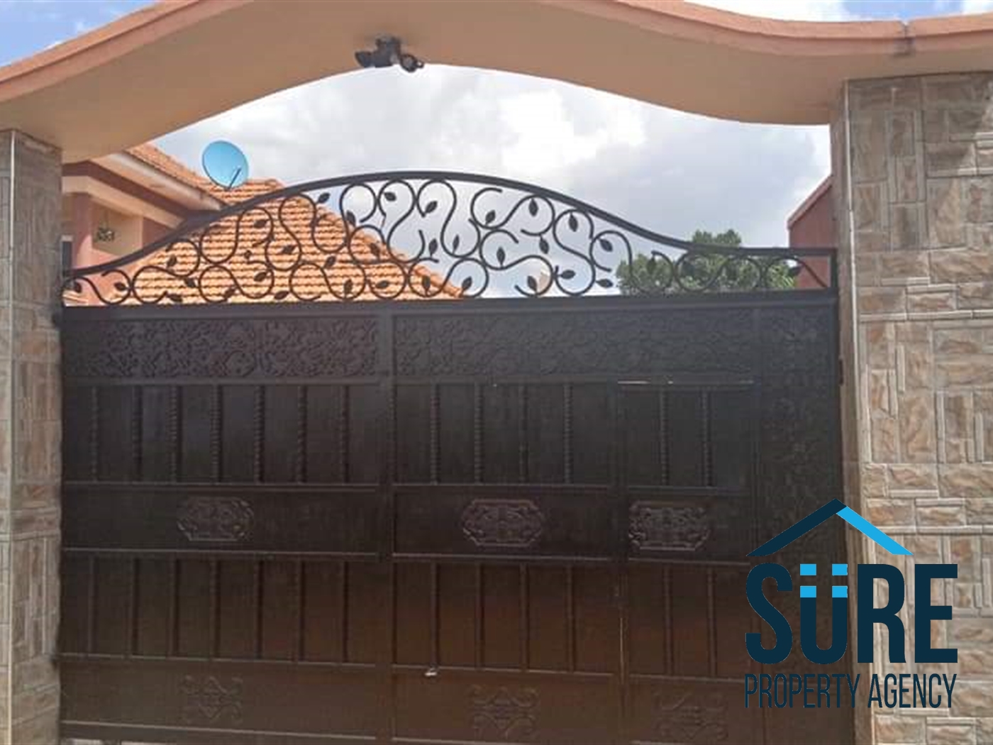 Mansion for sale in Namugongo Wakiso