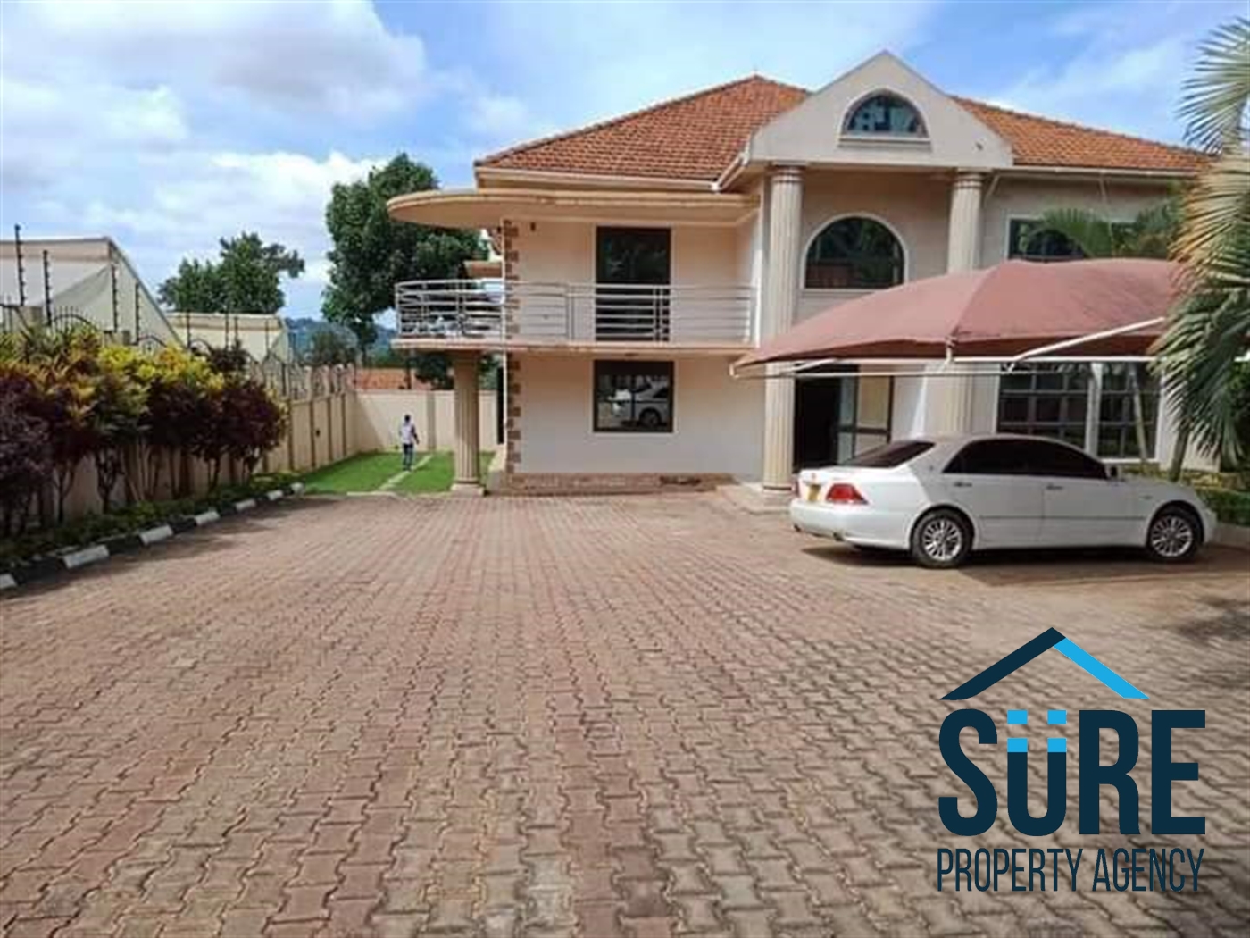 Mansion for sale in Muyenga Kampala