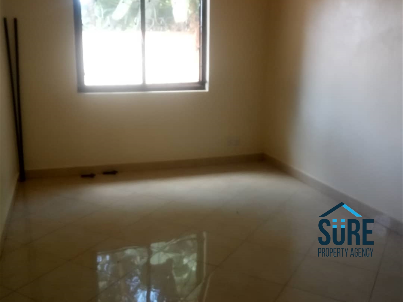 Semi Detached for rent in Kiwaatule Kampala